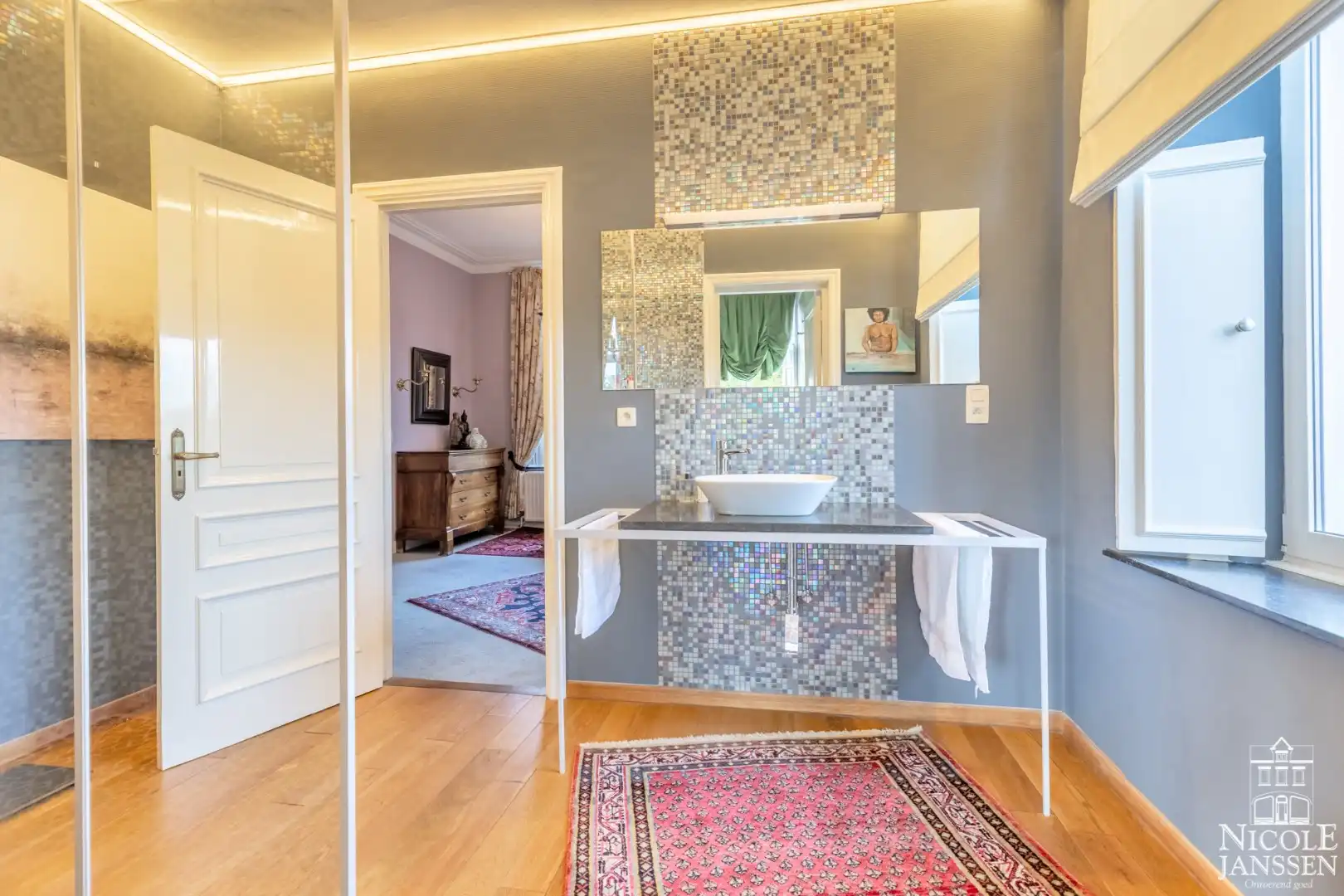 Authentiek herenhuis met conciërgewoning foto 32