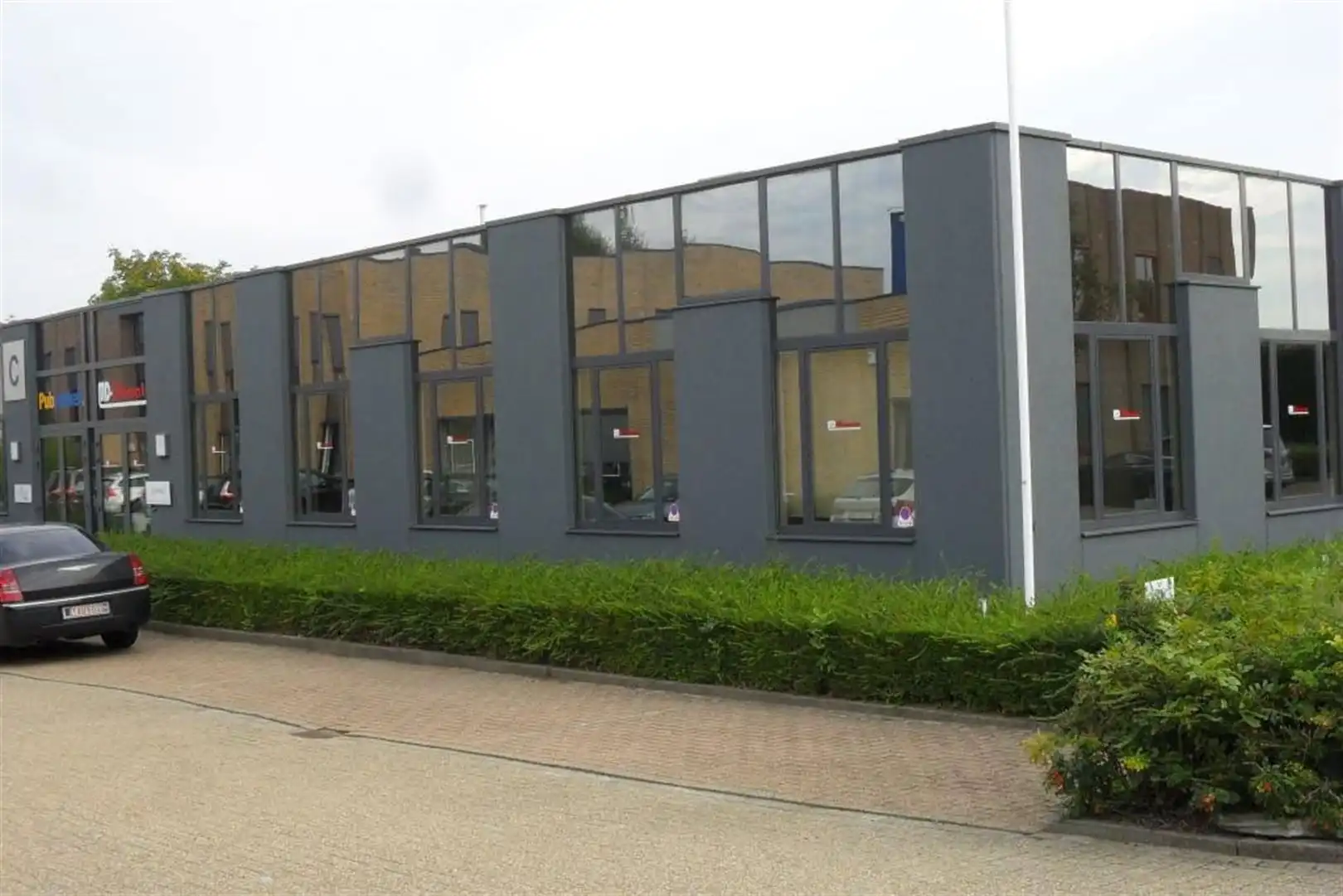 PLANET II - 300 m² foto 2