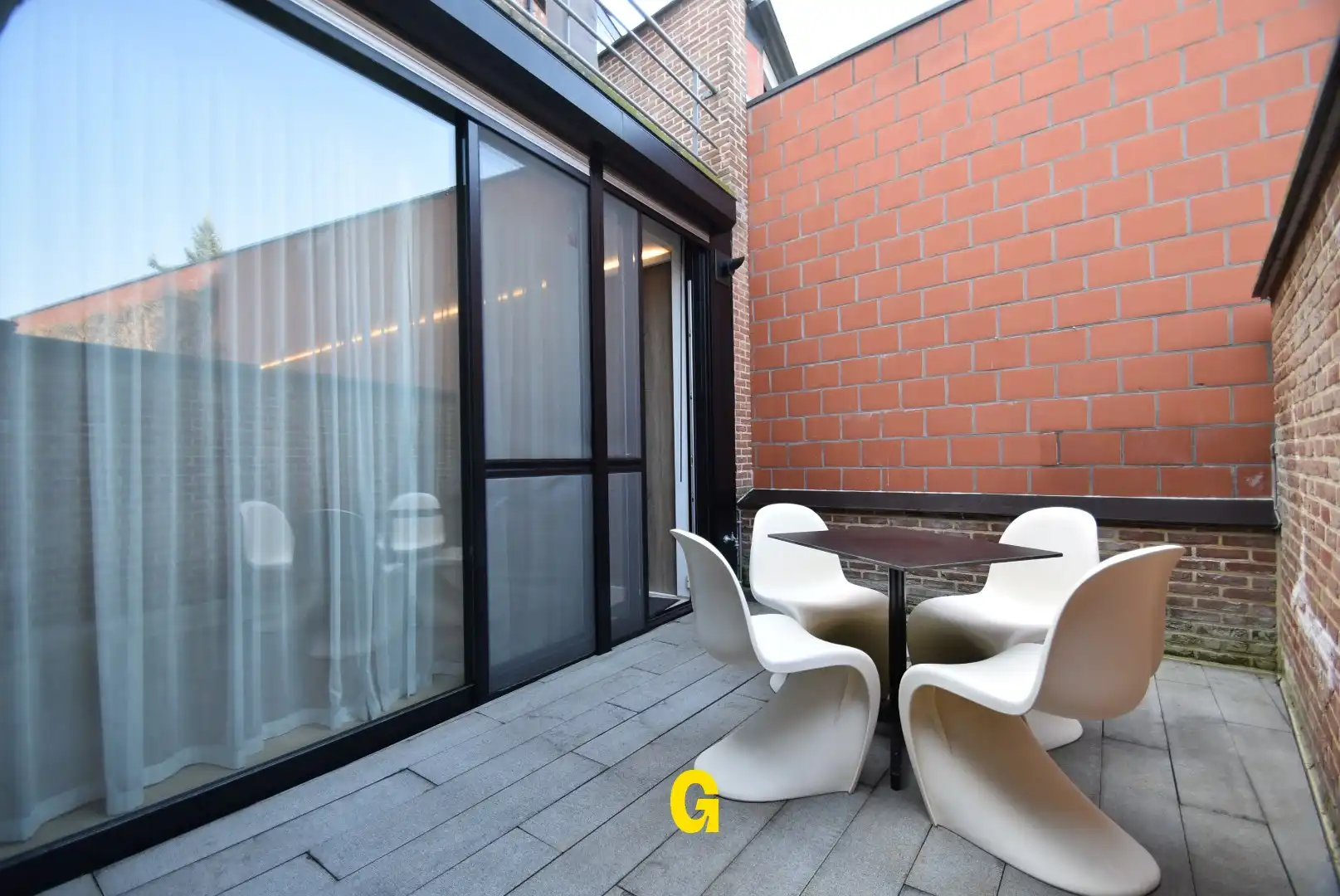 Uniek rolstoelvriendelijk en gemeubeld gelijkvloers appartement met terras dankzij hoogstaande architectuur  foto 27