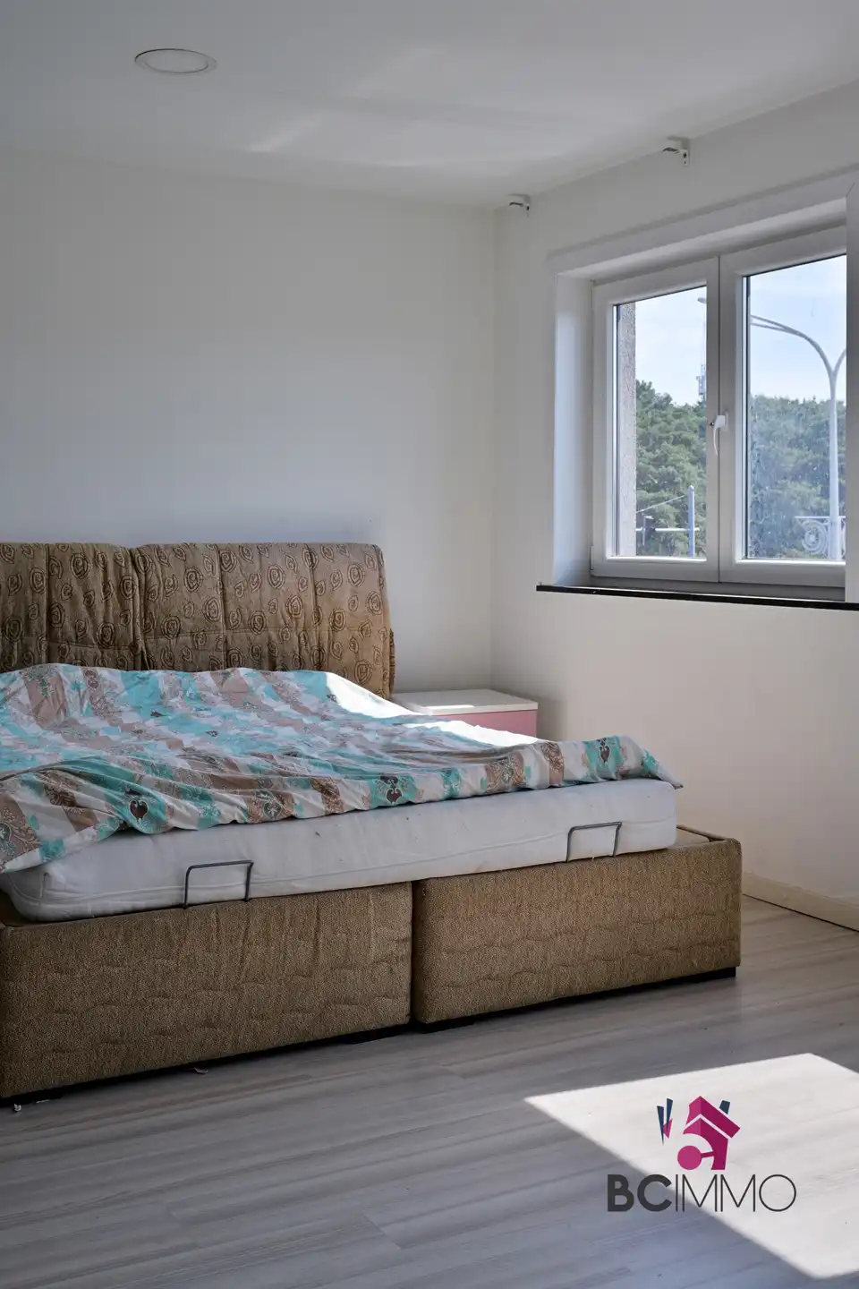 Ruim triplex appartement met terras foto 10