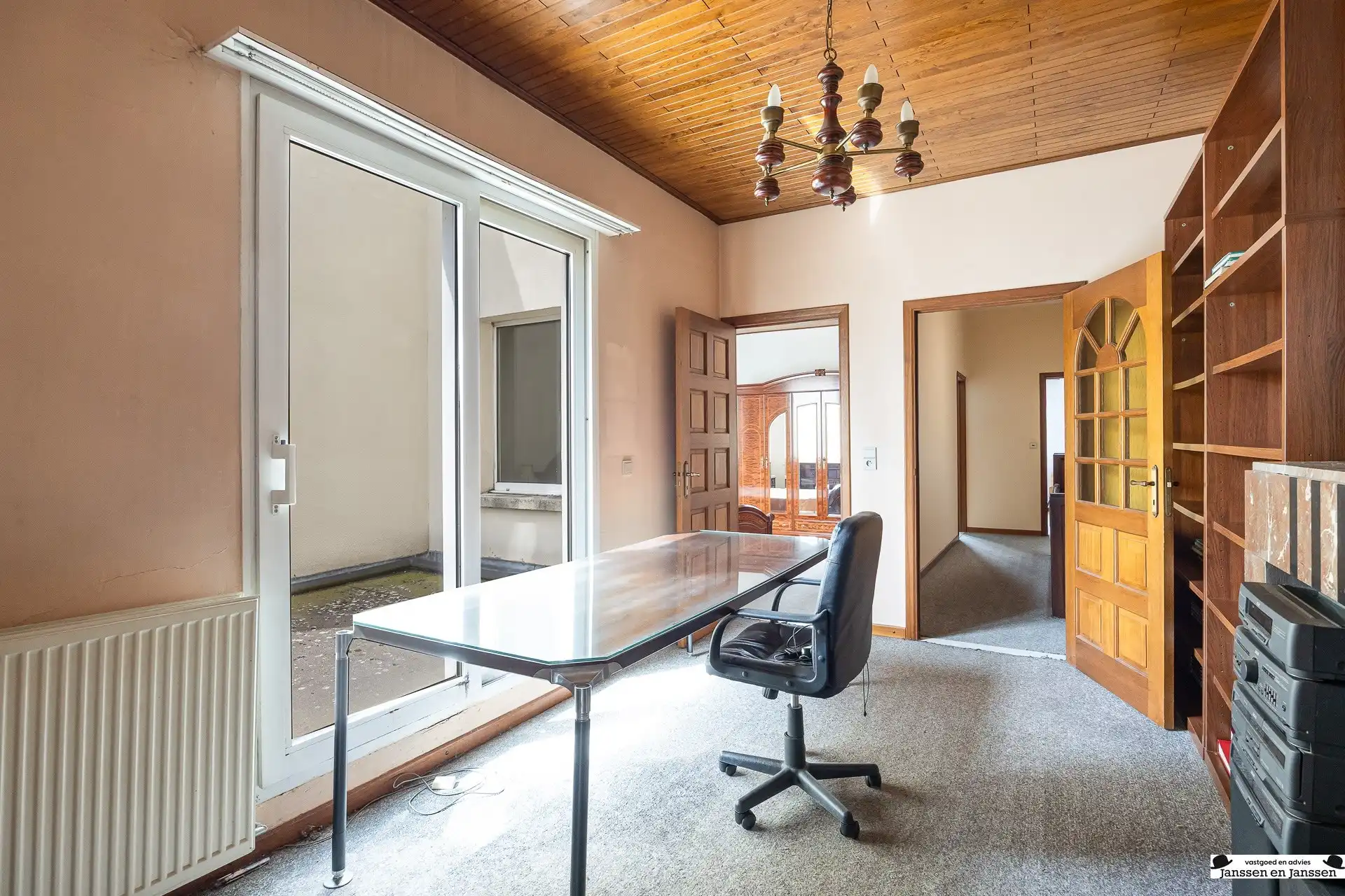 Te renoveren woning met 6à8 slaapkamers, garage en tuin! foto 17