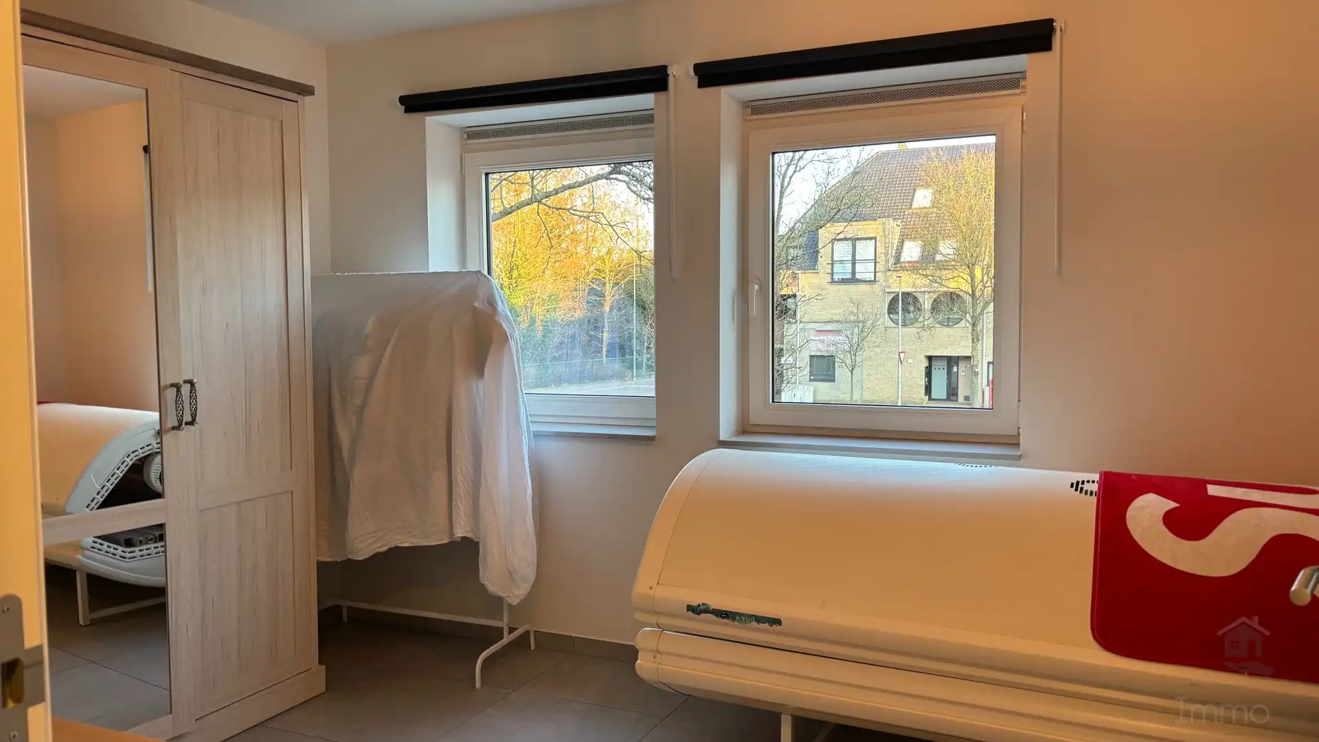 Ruim appartement met terras en garagebox foto 7