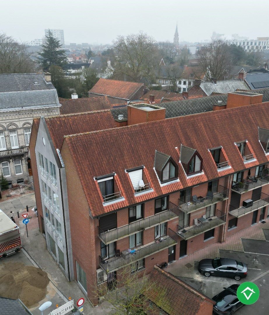 Ruim, gezellig dakappartement met 3 slaapkamers in centrum Roeselare  foto 16