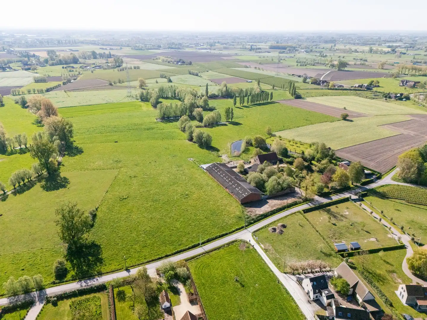 Authentieke hofstede op ca. 5,5 hectare – een oase van rust, groen en ruimte foto 4