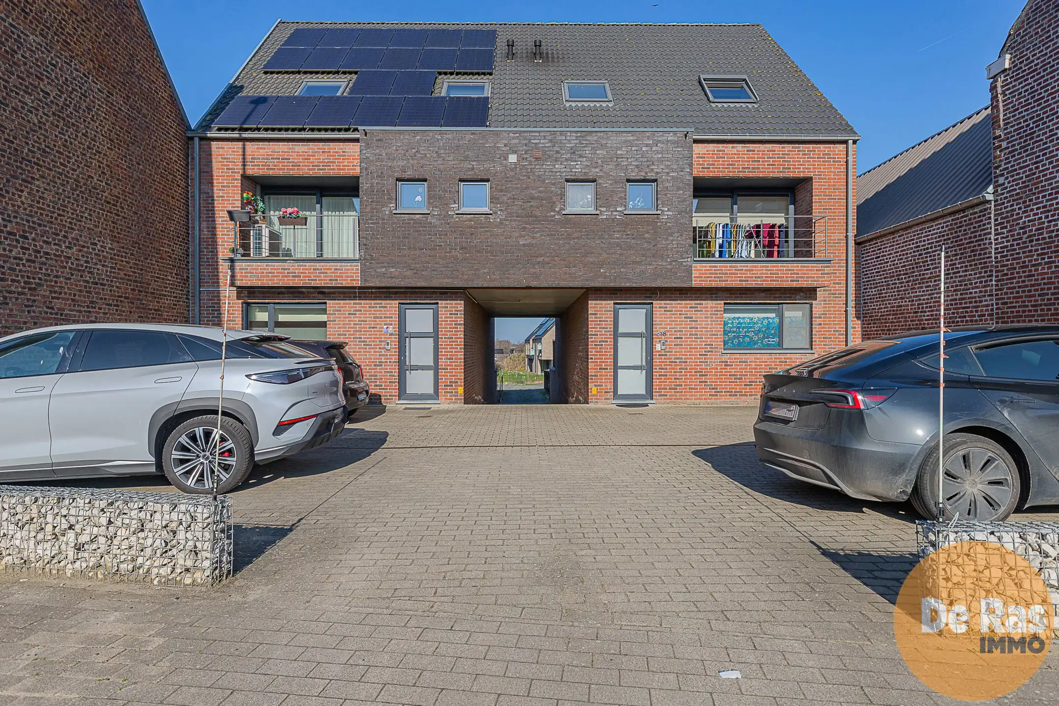 BAMBRUGGE - Zeer ruime duplex met 3 slpks en groot terras foto {{pictureIndex}}