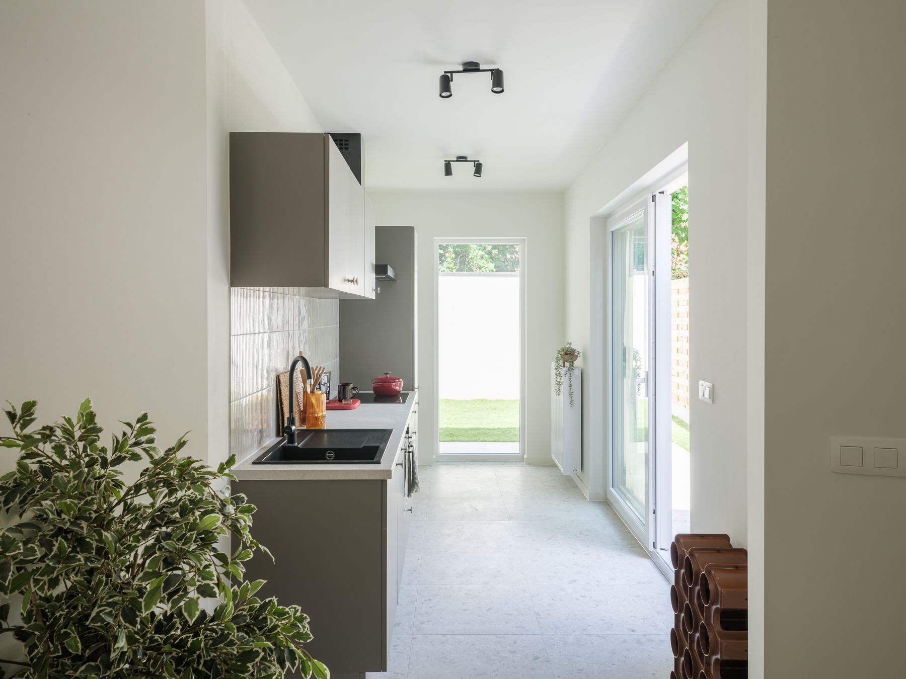 Instapklare en smaakvol gerenoveerde woning foto {{pictureIndex}}