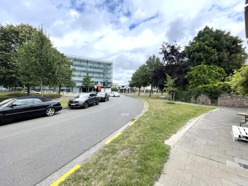 Gezellige instapklare woning aan een groen pleintje foto 13