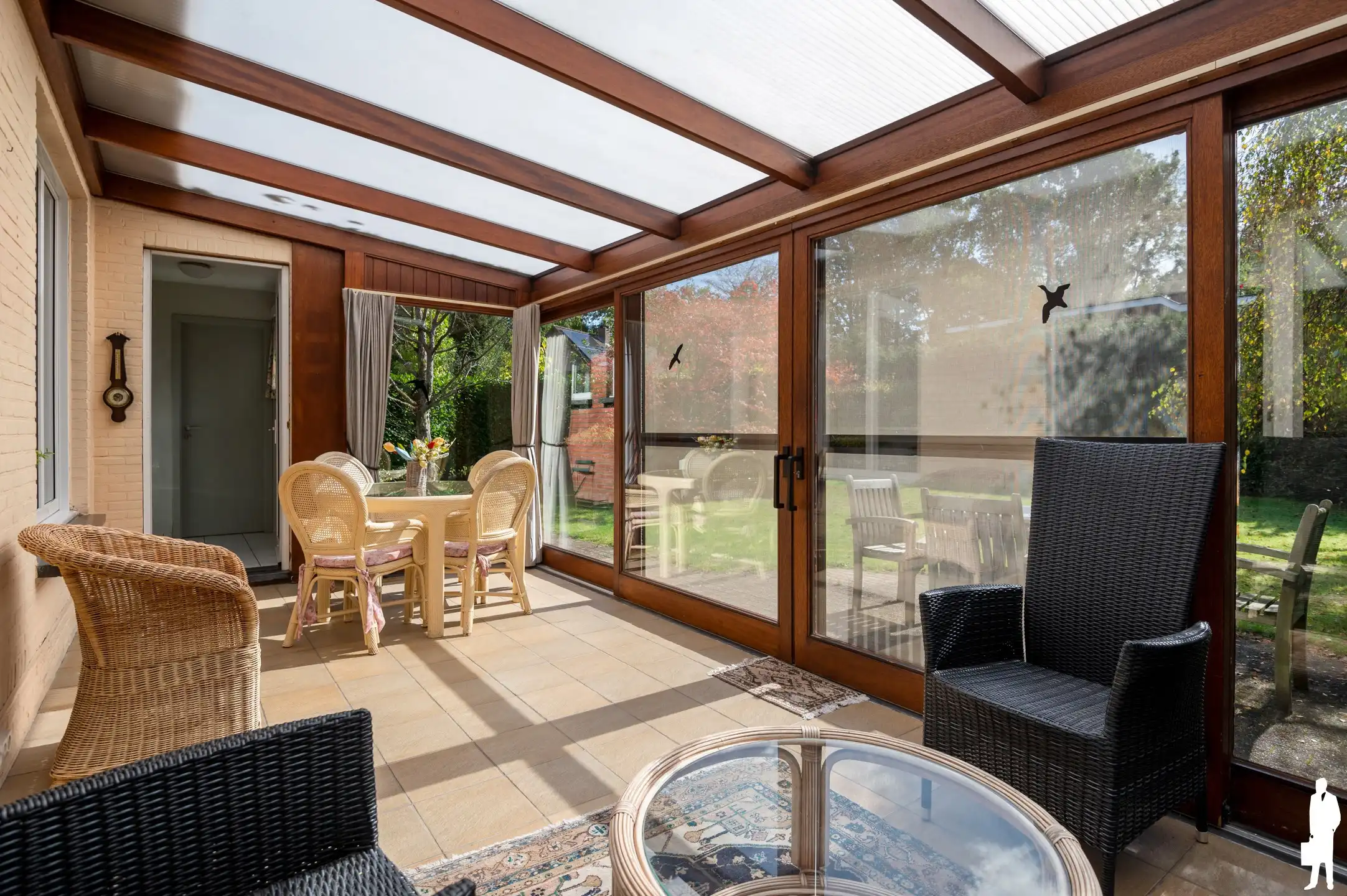 Karaktervolle vrijstaande woning met 3 slaapkamers, veranda en prachtig aangelegde tuin op toplocatie aan de Kalmthoutse Heide foto 12
