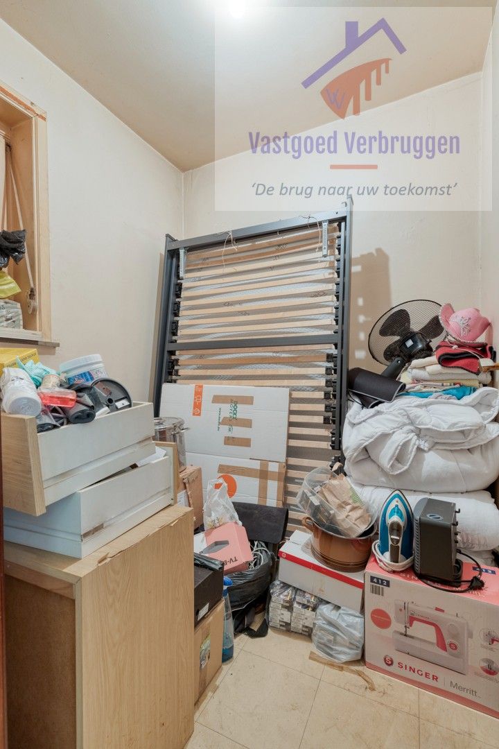 Ruime statige halfopen bebouwing met mooie tuin nabij het centrum foto 19