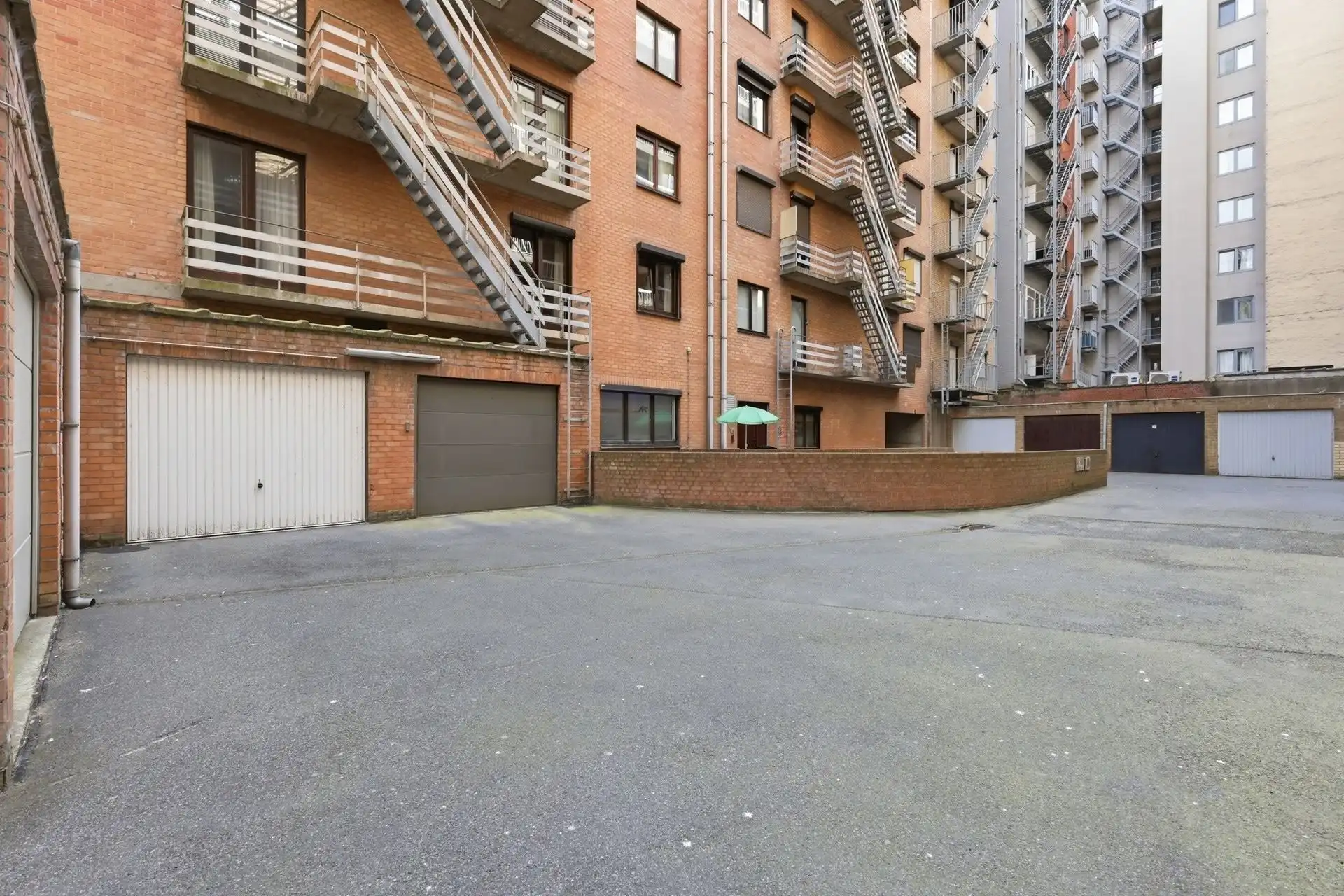 LUXUEUS / MOG. TOT GARAGEBOX foto 42