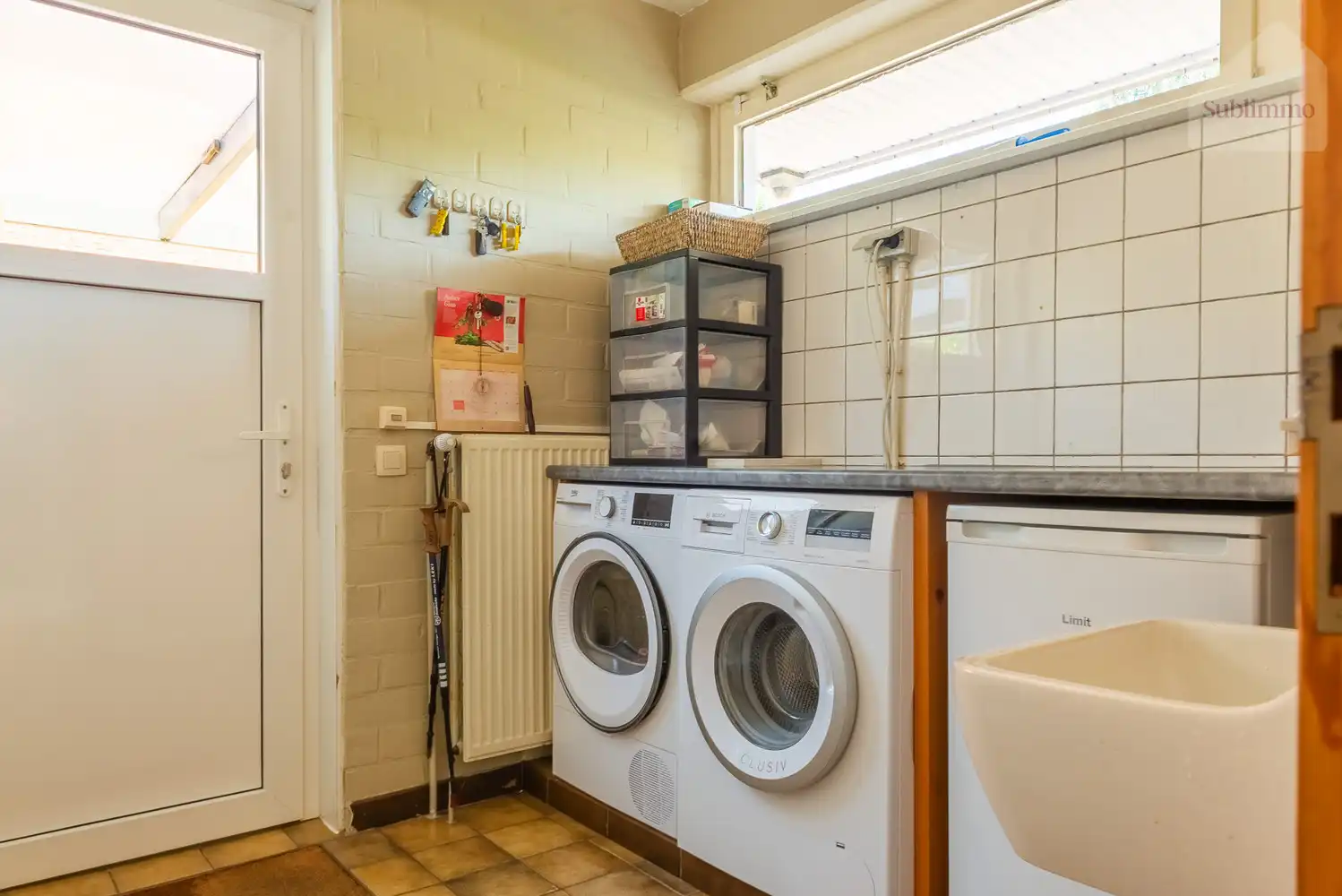 Instapklare gezinswoning met 5 slaapkamers, grote garage en zonnige tuin in Meerhout. foto 22