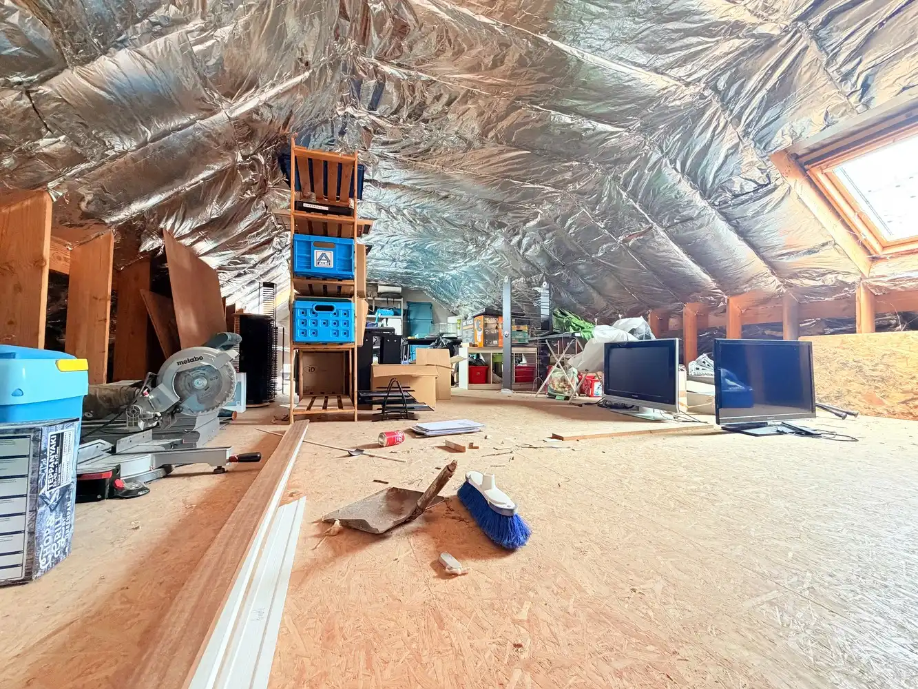 Ruime woning met  4 slaapkamers en gezellige tuin foto 16
