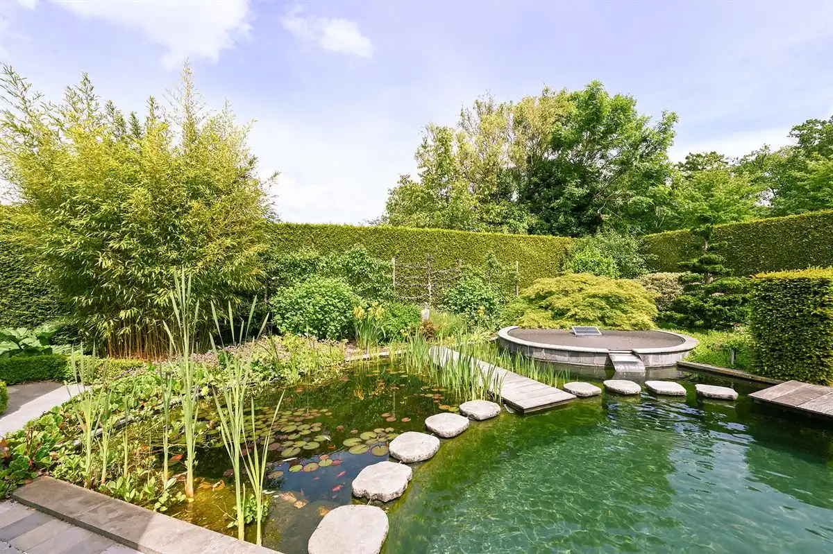 Instapklare villa met zwemvijver foto 25