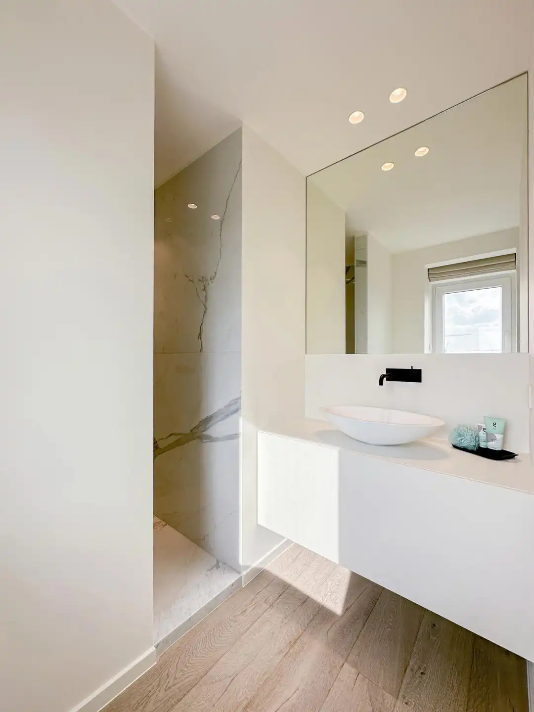 Gerenoveerd appart. met adembenemend zicht op het ZEGEMEER! foto 22