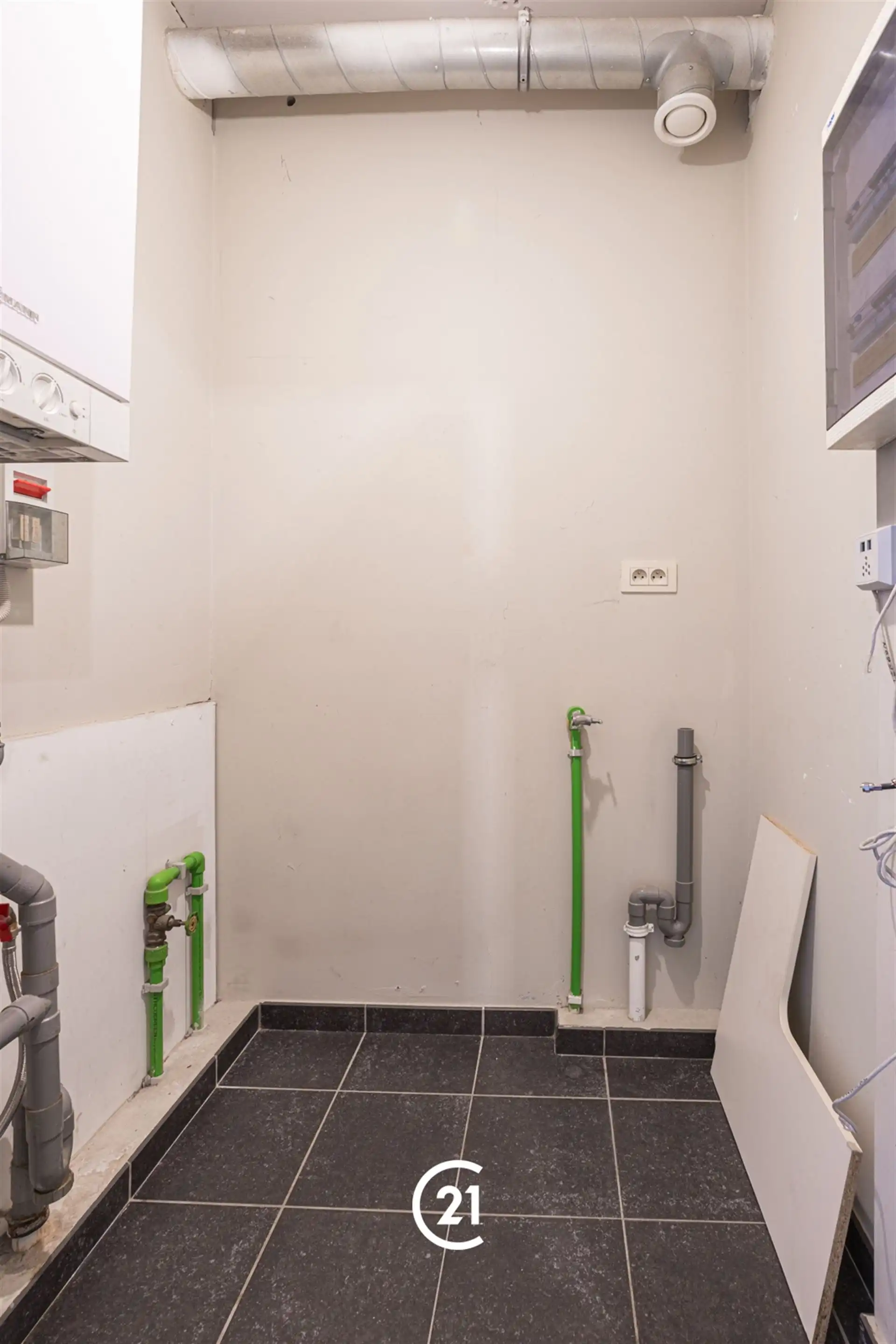 Tweeslaapkamerappartement nabij centrum Oudenaarde foto 11