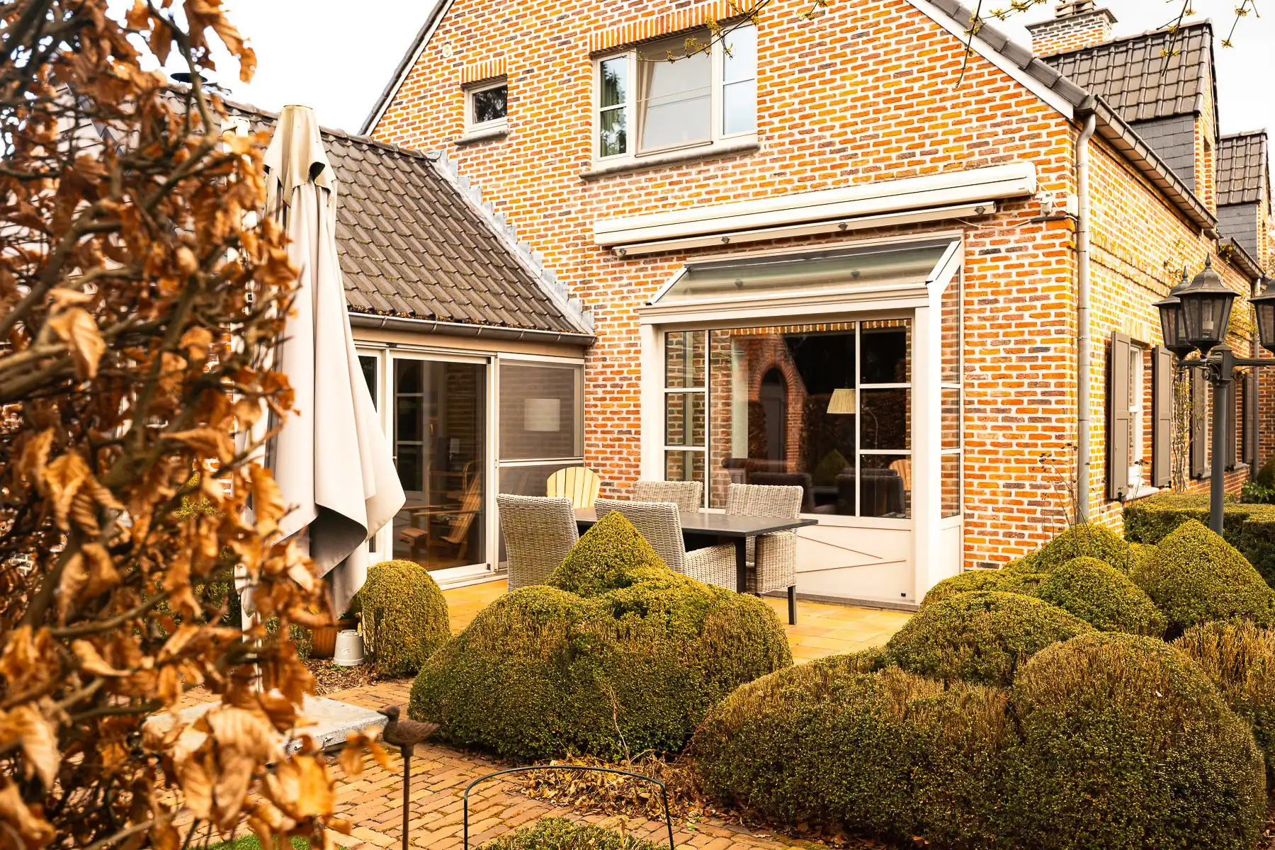 Prachtige vrijstaande villa in rustige omgeving foto 6