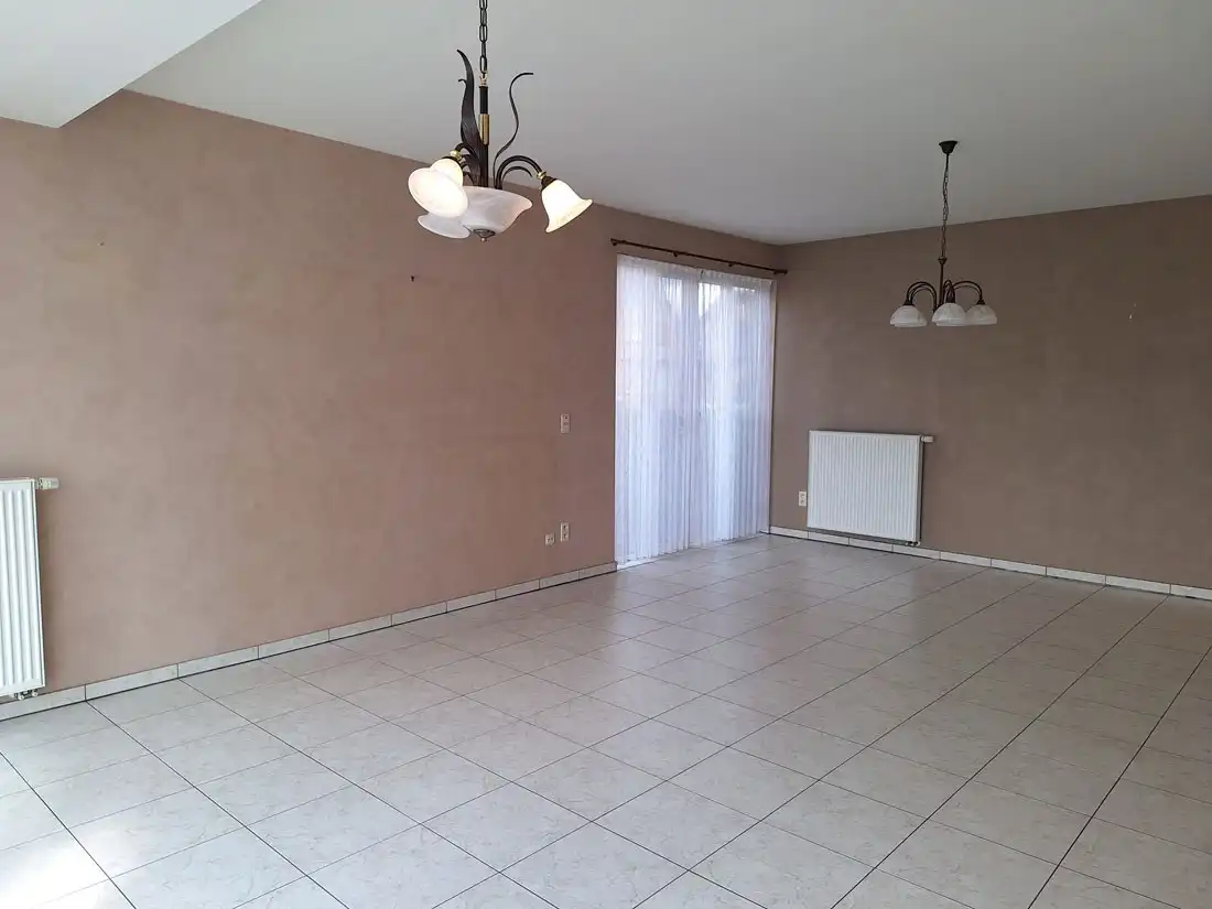 Perfect gelegen gelijkvloers appartement in het Centrum van Neerpelt foto 6