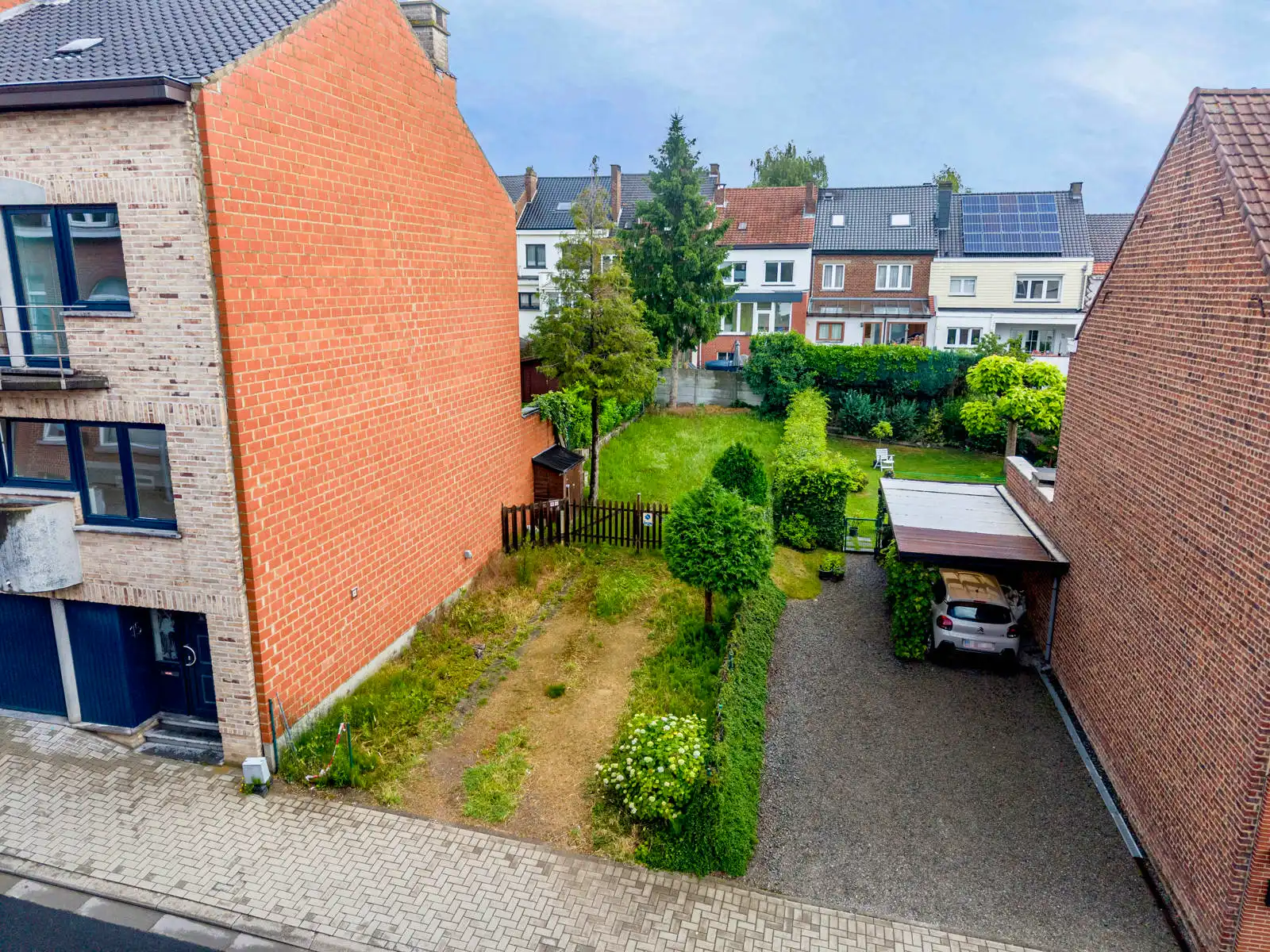Gunstig gelegen bouwgrond voor een gesloten bebouwing foto 4