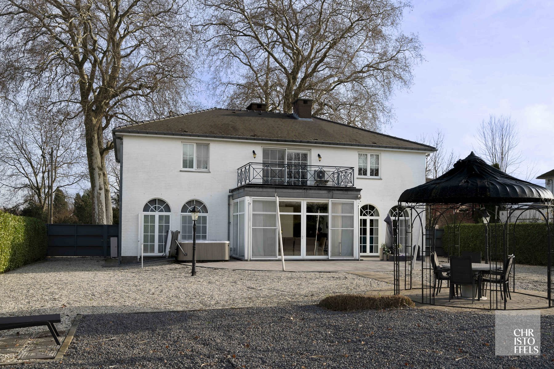 Tijdloze elegante villa met praktijkruimte (422 m²) op perceel van 1.672 m² foto 28