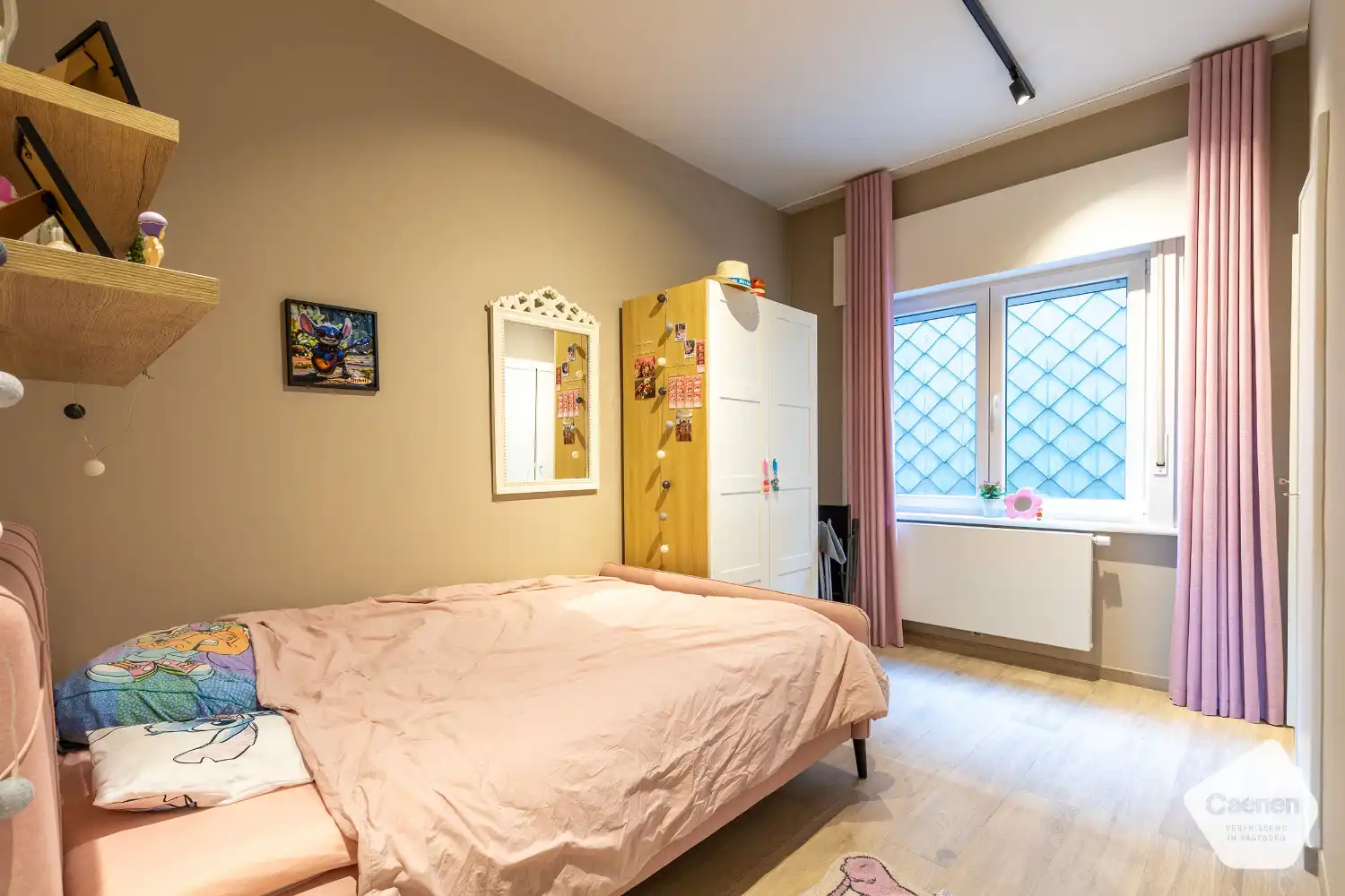 Prachtig gerenoveerd 2-slaapkamer appartement op de Zeedijk foto 8