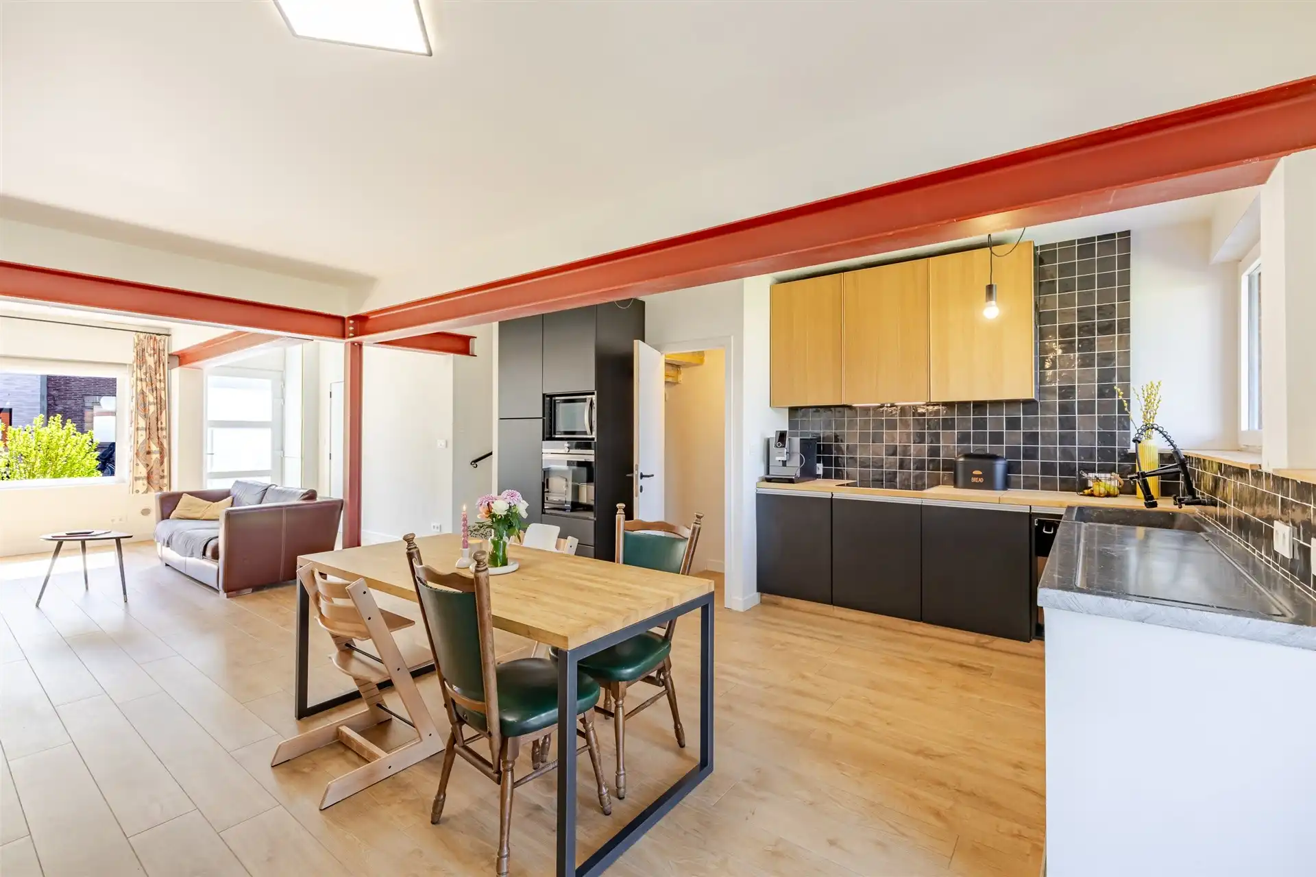 Energiezuinige gezinswoning met mooie tuin foto 7