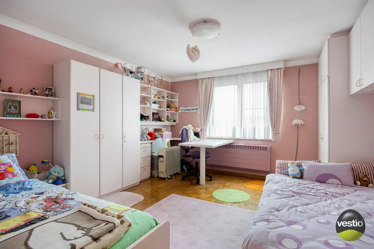 ROYALE WONING MET DOKTERSPRAKTIJK TE BILZEN HOESELT. foto 19
