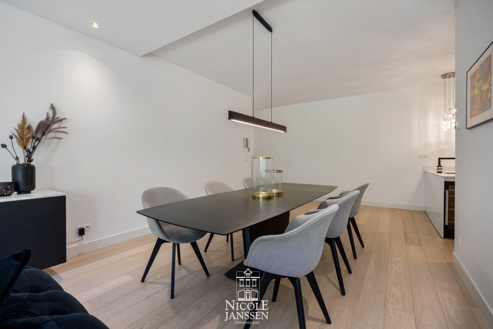 Prachtig gelijkvloers appartement met tuintje, private kelderberging en eigen autostaanplaats in Bokrijkpark foto 6