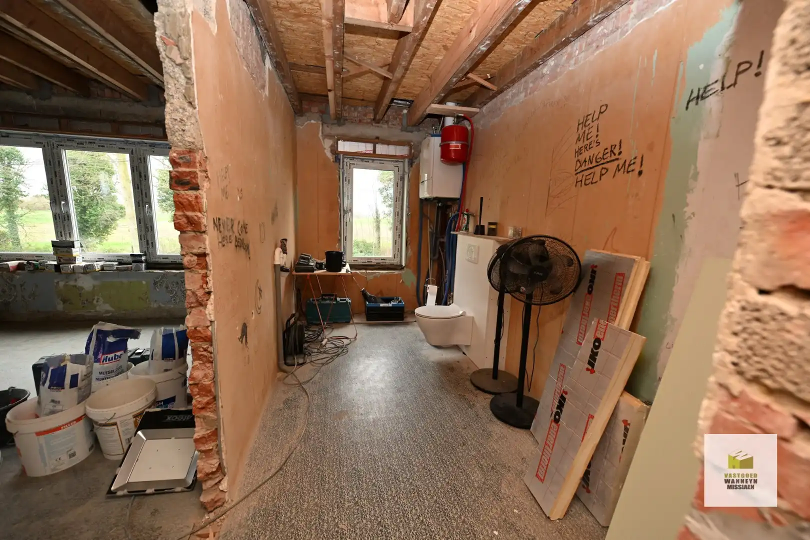 Halfopen bebouwing met 4 slaapkamers en bijgebouw op 991m2 foto 13