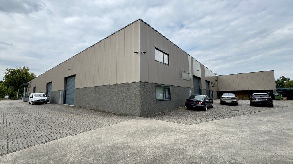 Opslagruimte te huur nabij E313 in Ranst foto 6