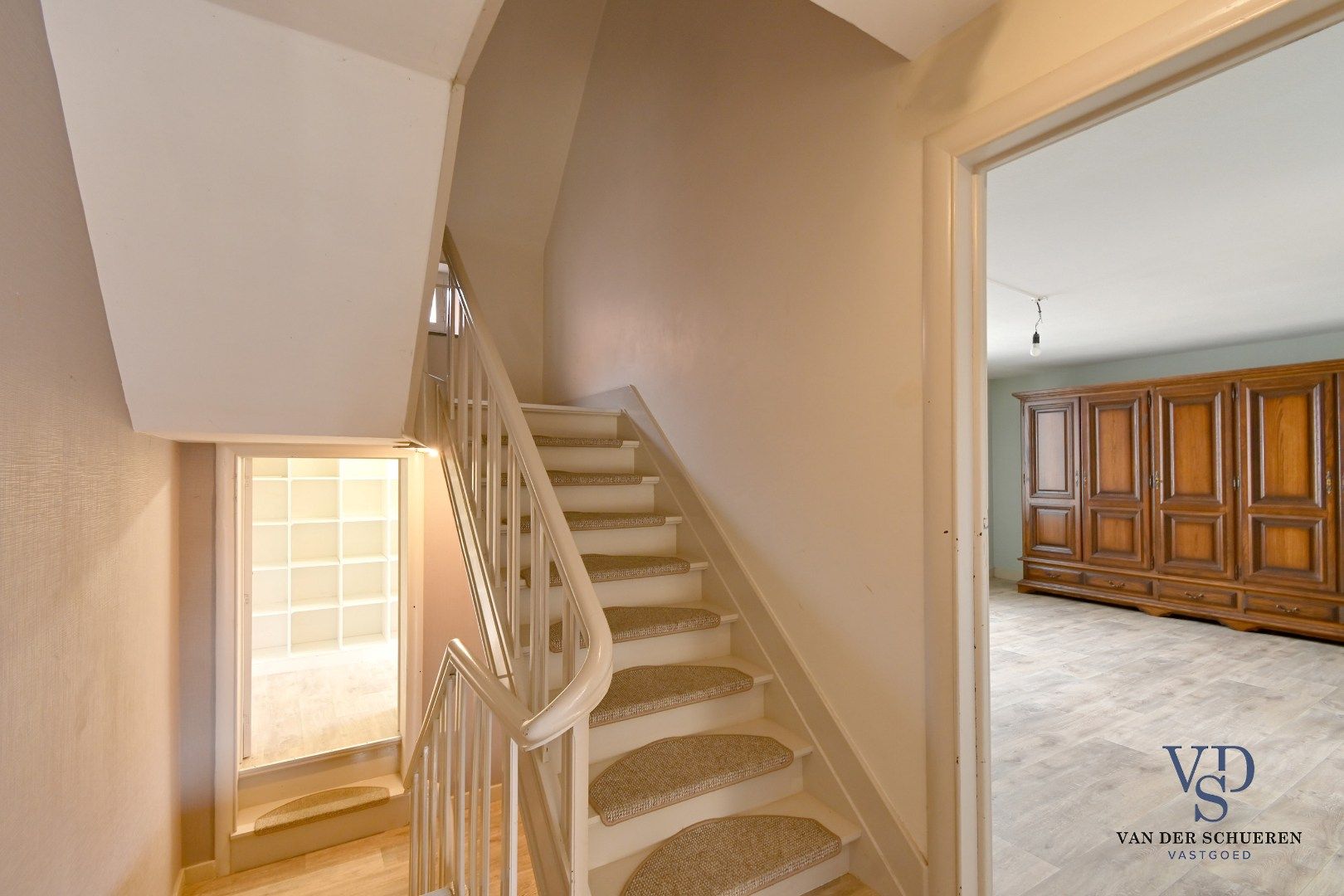 Te renoveren woning in centrum Balegem. foto 26