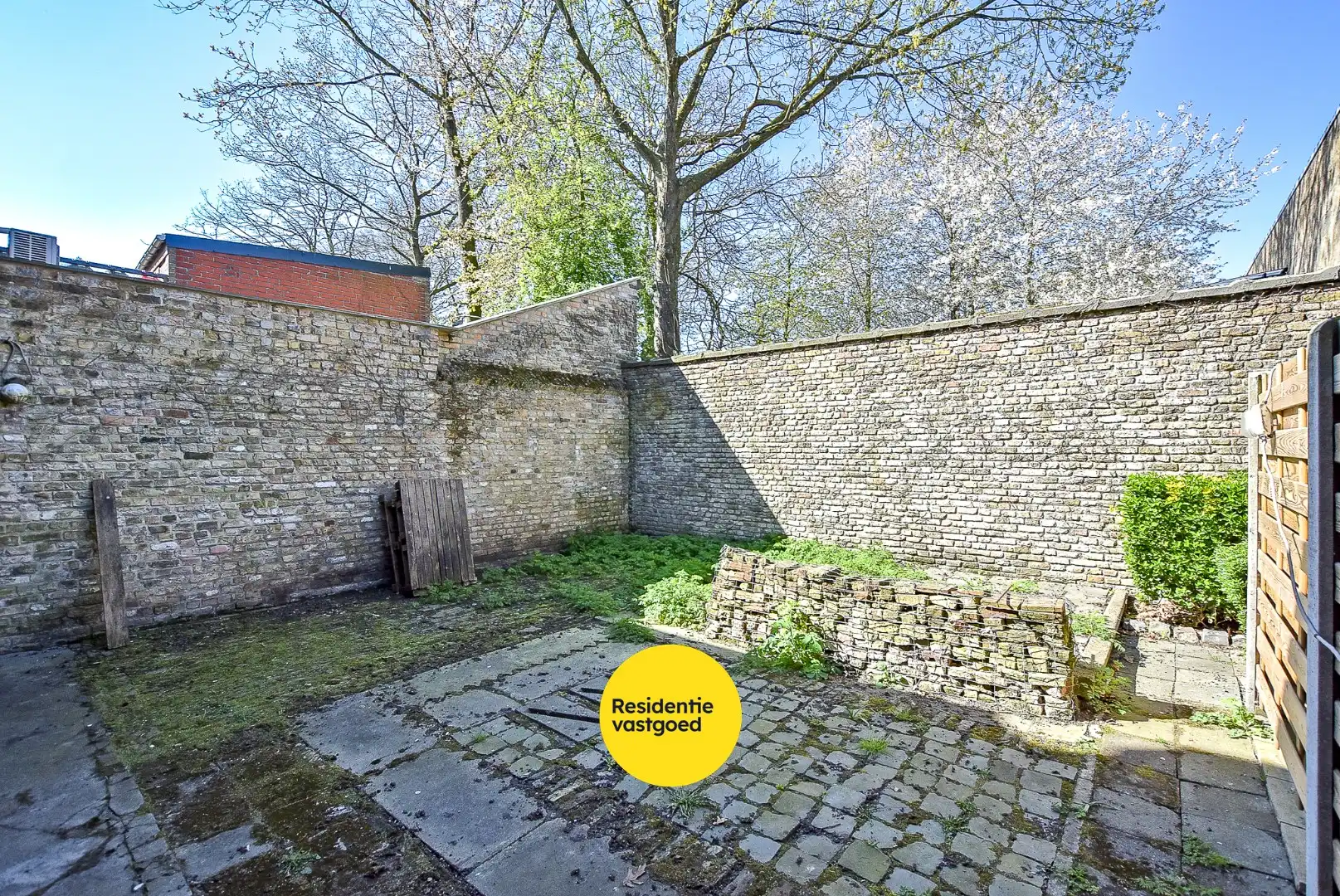 Charmante woning met opslagplaats in centrum Diksmuide op 248 m²! foto 19