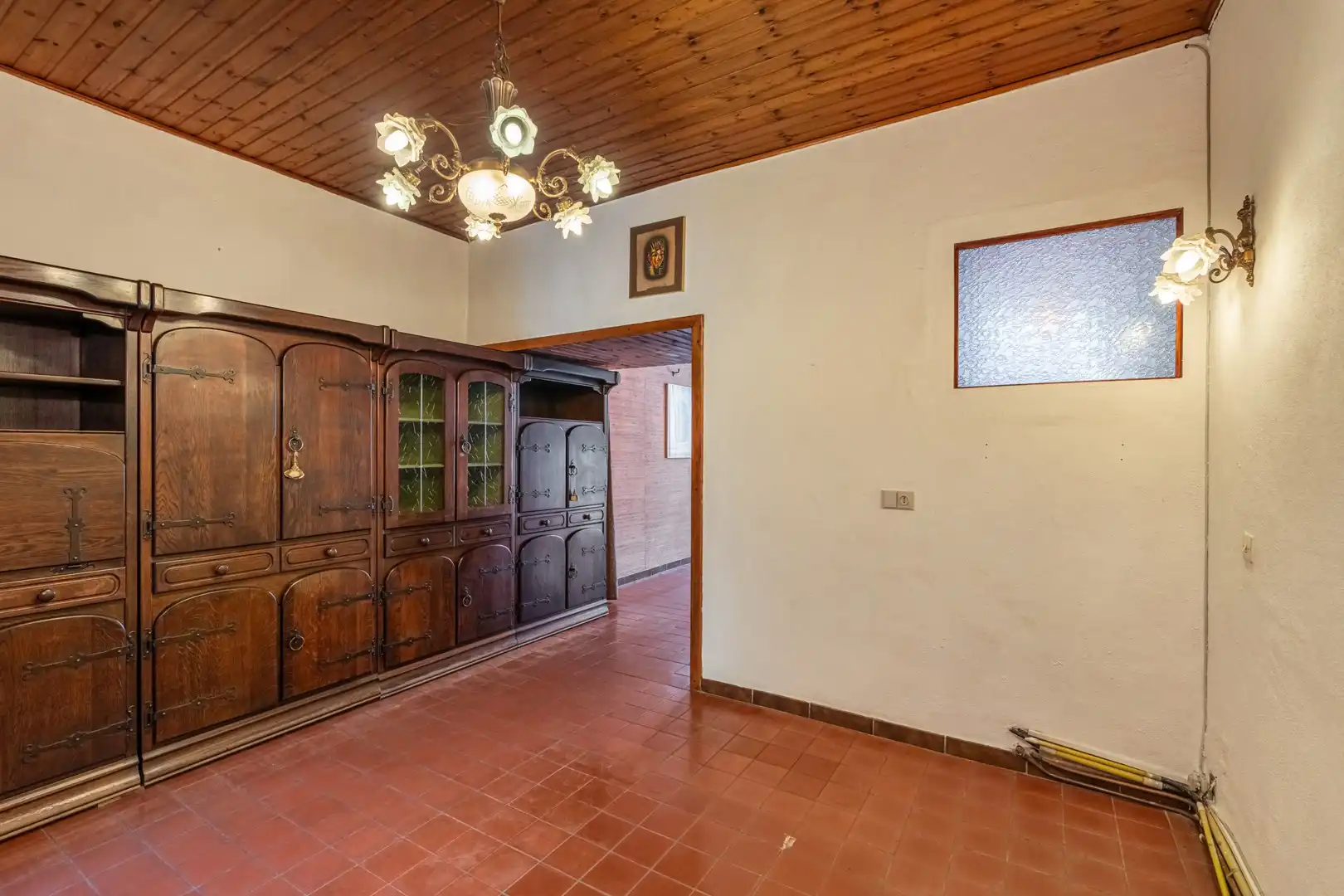 Rijwoning met veel potentieel en authentieke elementen te Evere foto 7