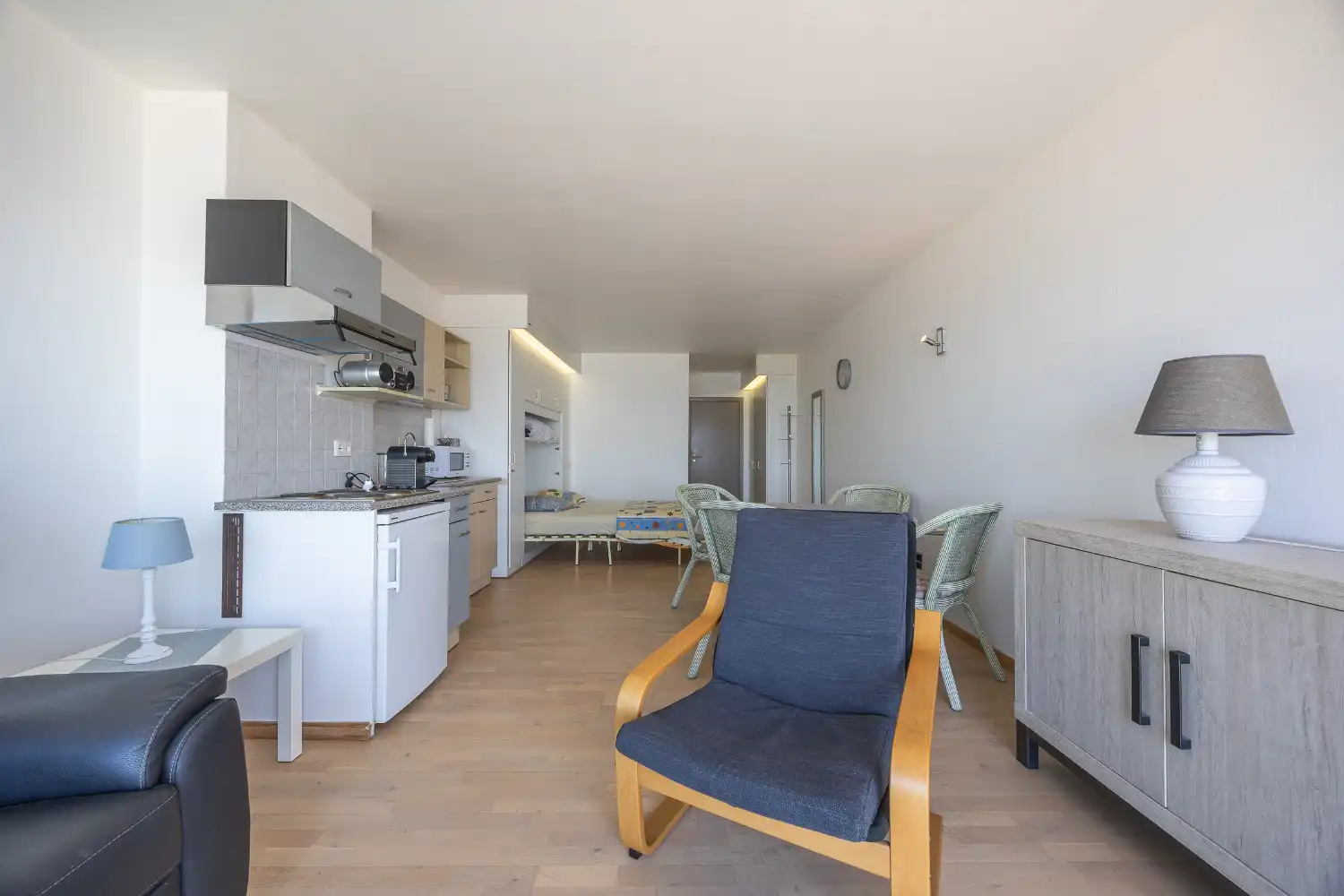 Gezellig studio met terras en frontaal zeezicht in Middelkerke foto 7