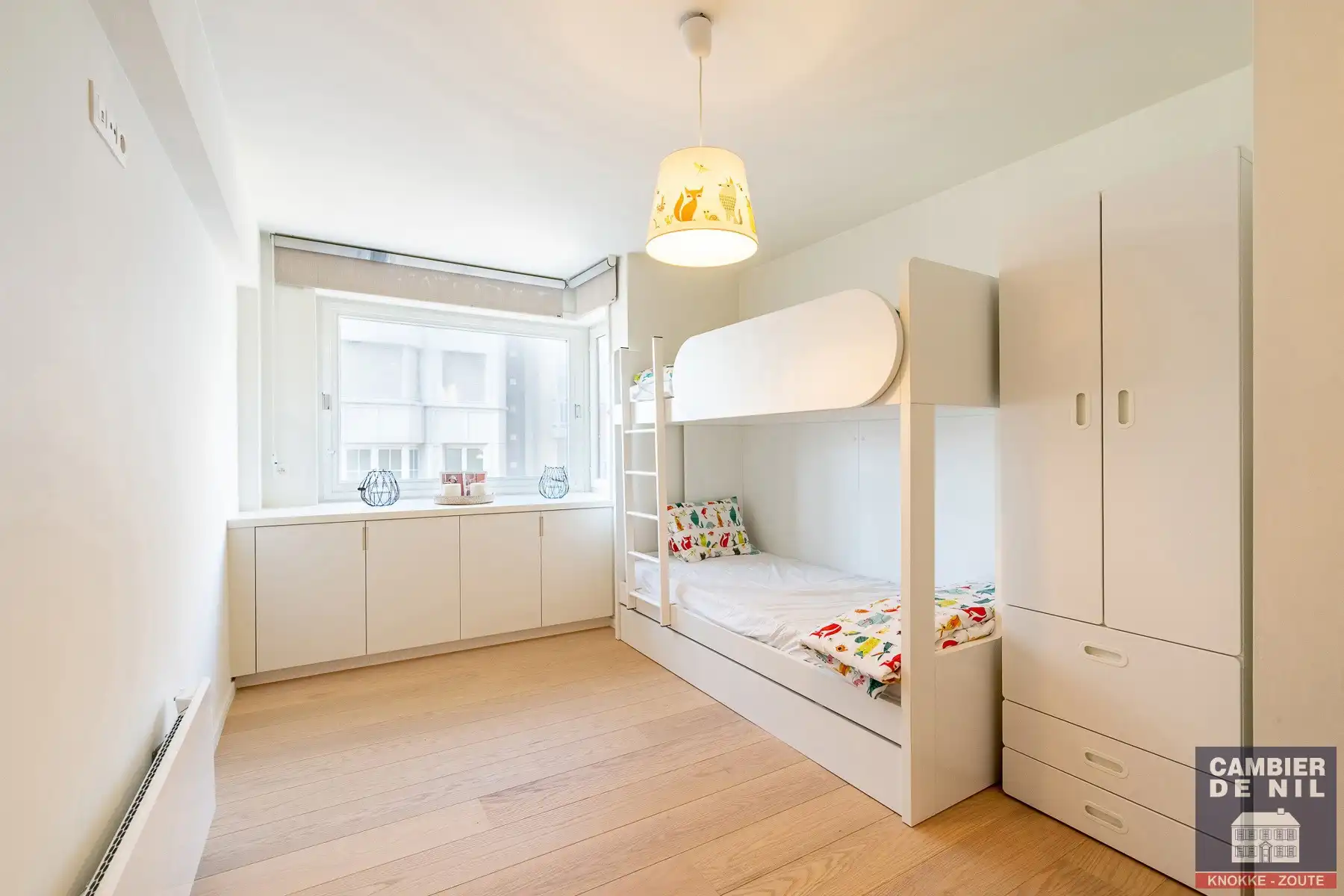 Gerenoveerd en gemeubeld appartement op toplocatie - Open zicht foto 11