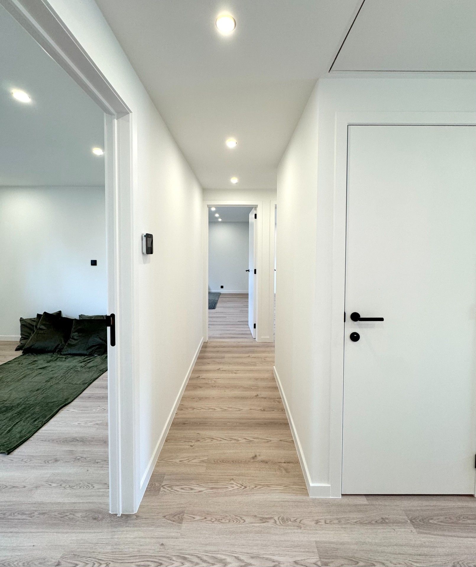 GERENOVEERDE WONING MET GROTE GARAGE foto 26