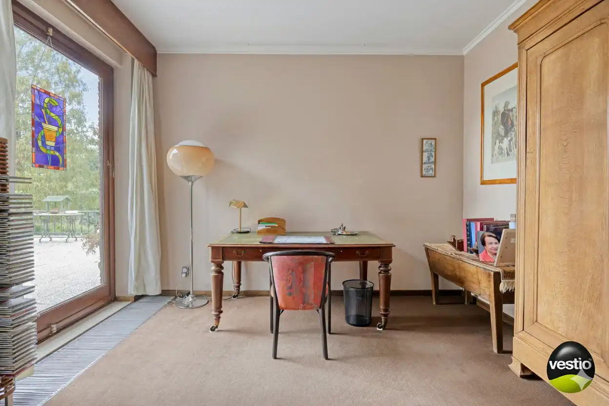 RUIME RESIDENTIEEL GELEGEN VILLA OP 46A89CA NABIJ CENTRUM BILZEN. foto 15