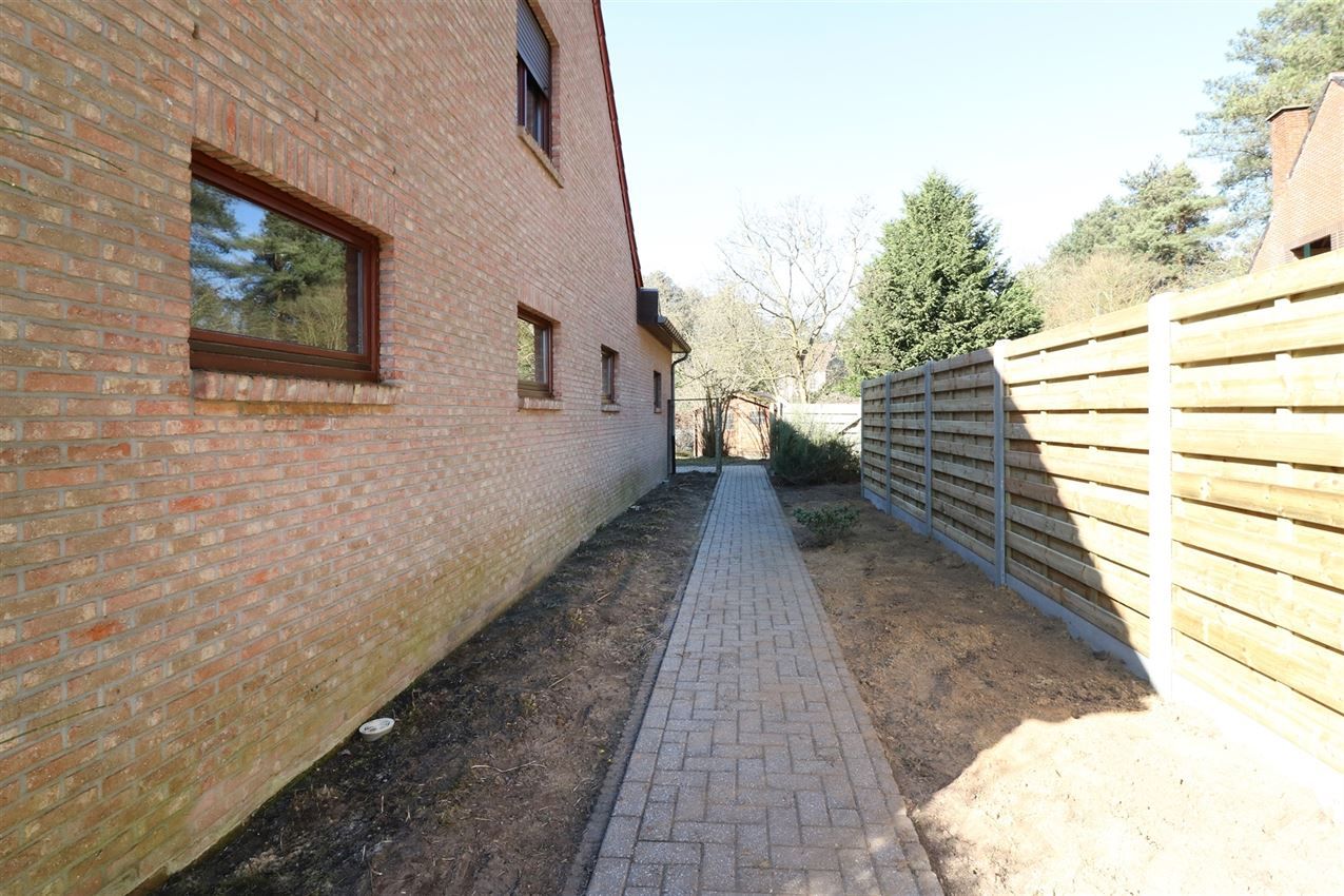 Label c, mooi gelegen landhuis, zonnige leefruimte foto 58
