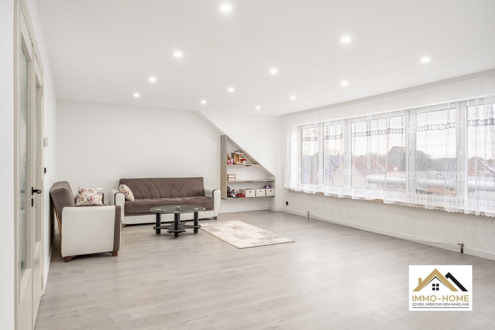 Heel erg ruim dakappartement + garage te Lokeren!  foto 9
