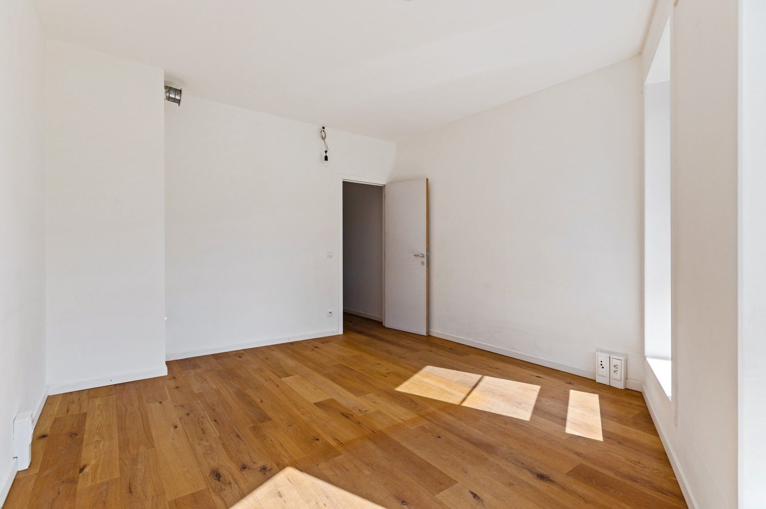 Instapklaar appartment te koop in Antwerpen! foto 8
