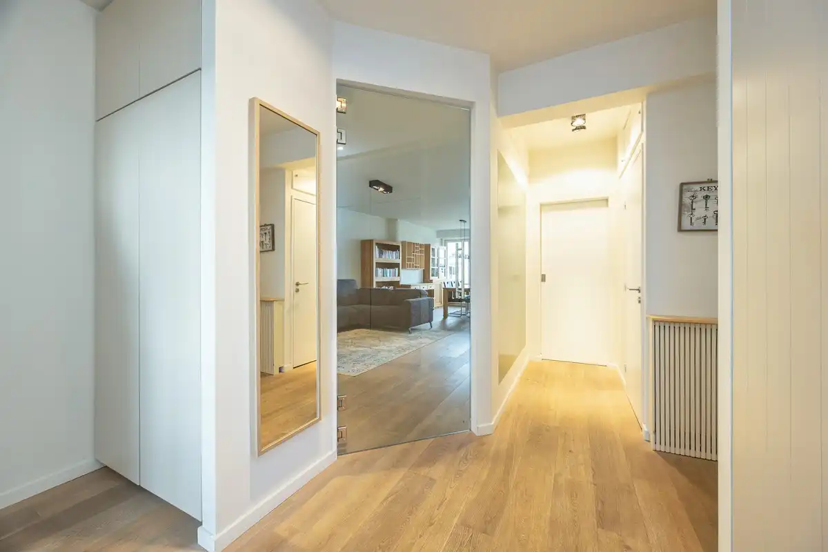 Zeer ruim en lichtrijk appartement te koop foto 13