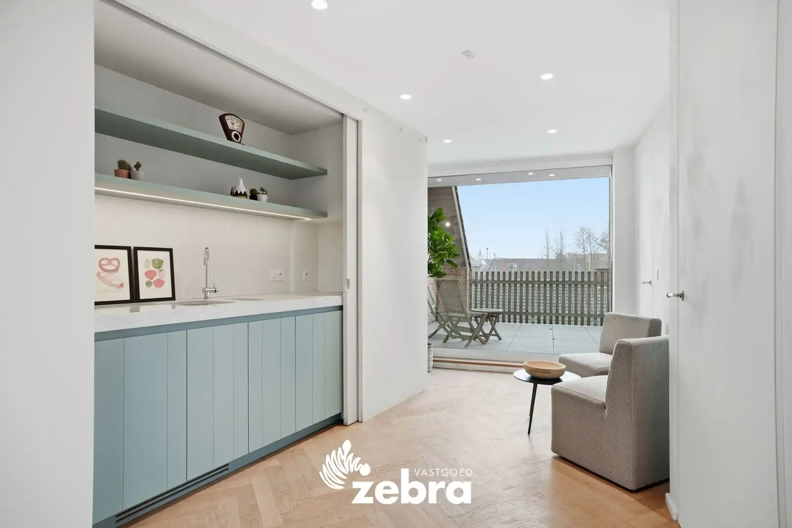 Commercieel handelspand met stijlvolle woonst in centrum Roeselare! foto 24