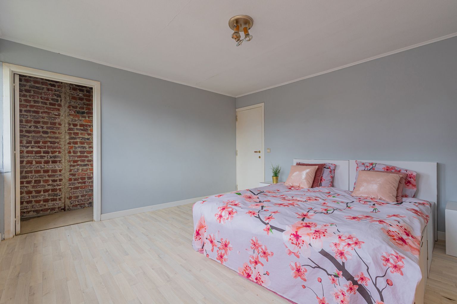 Rustig gelegen gezinswoning met tuin! foto 5