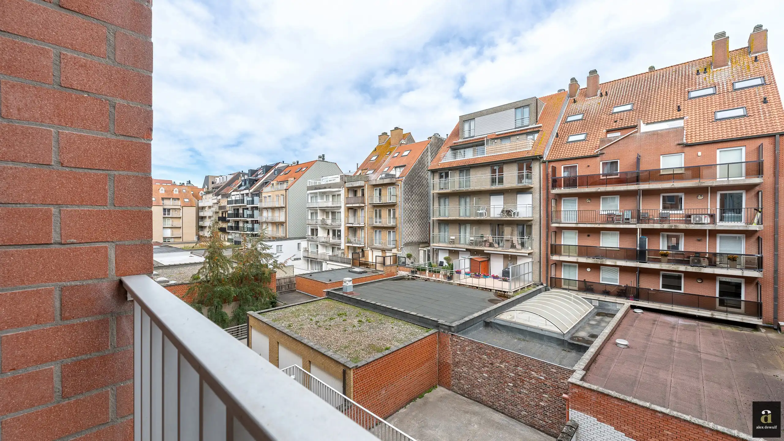 Aangenaam lichtrijk appartement met drie slaapkamers en westgericht terras. foto 23