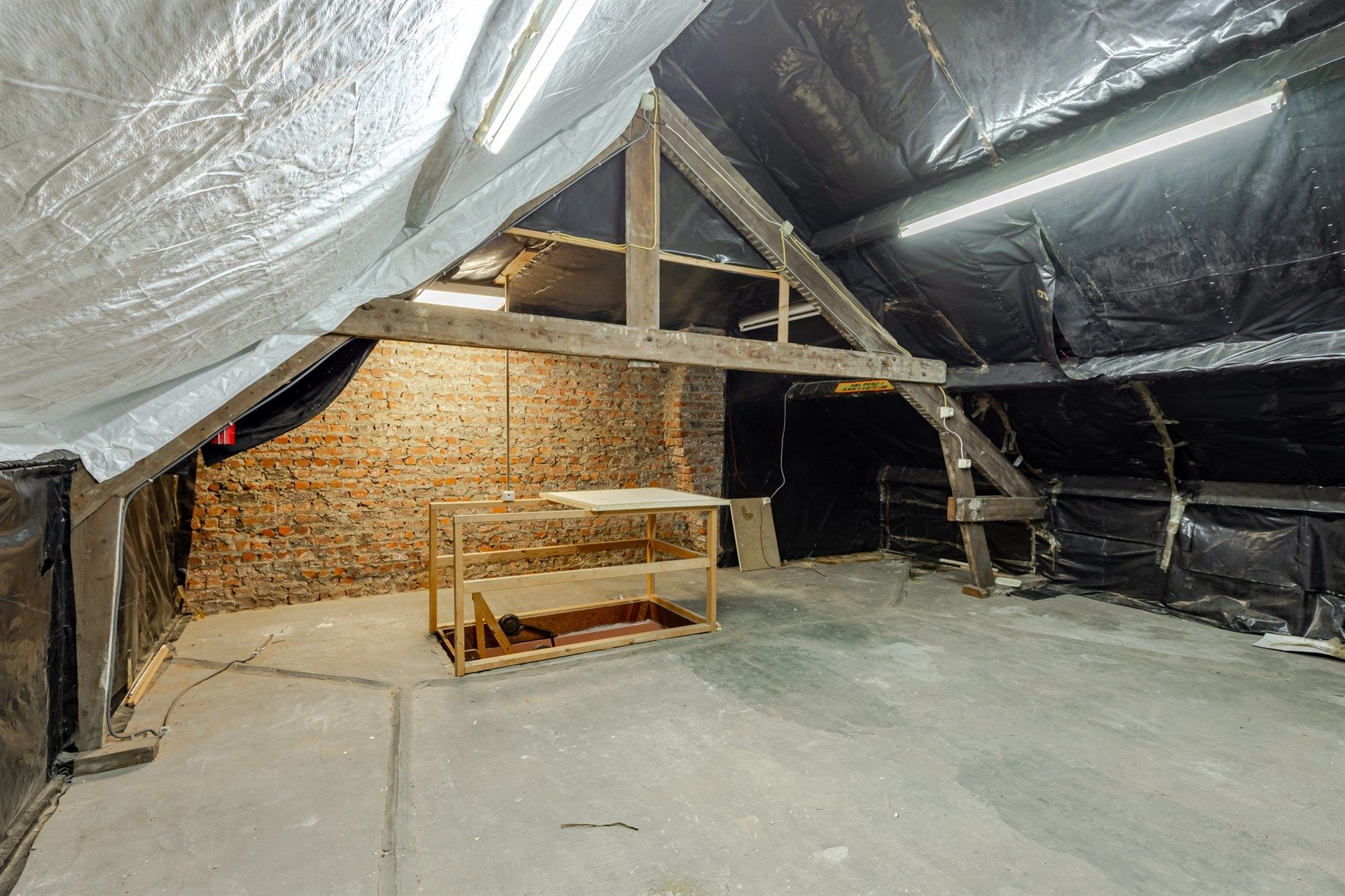 Op te frissen woning met twee slaapkamers en garage te Hofstade foto 23