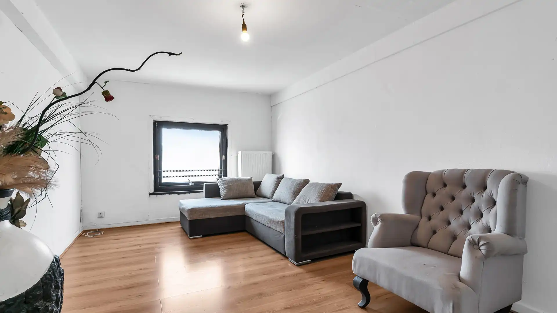 APPARTEMENT TE KOOP IN MAASMECHELEN MET 2 SLAAPKAMERS foto 2