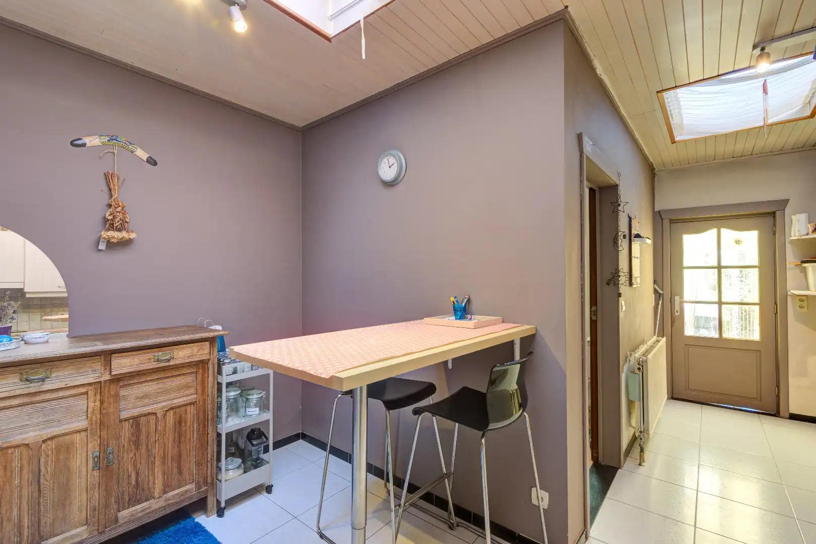 Op te frissen woning, 3 slaapkamers en grote tuin. foto 6
