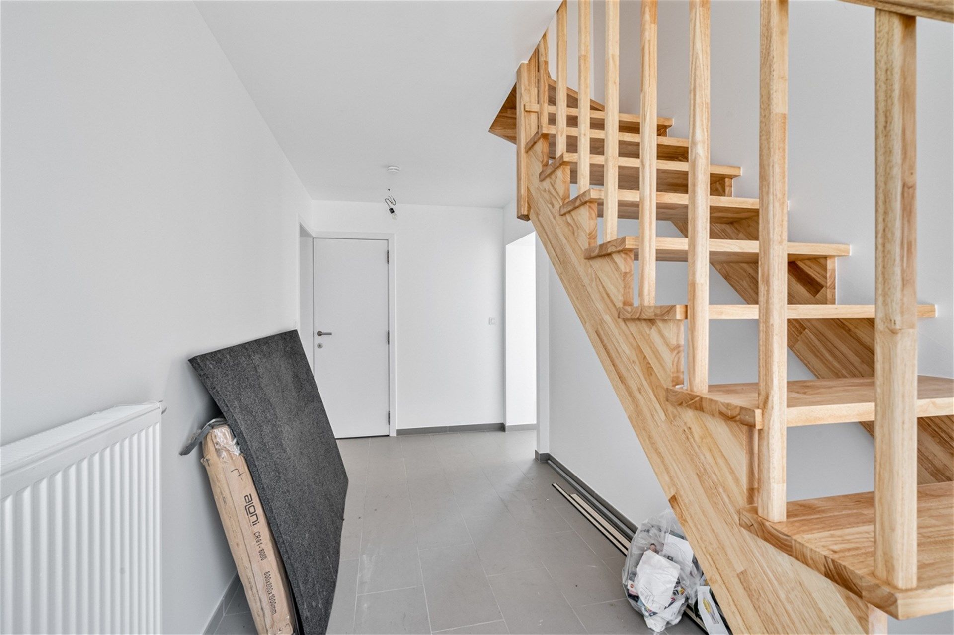 Volledig gerenoveerde woning met 4 mogelijke slaapkamers foto 9