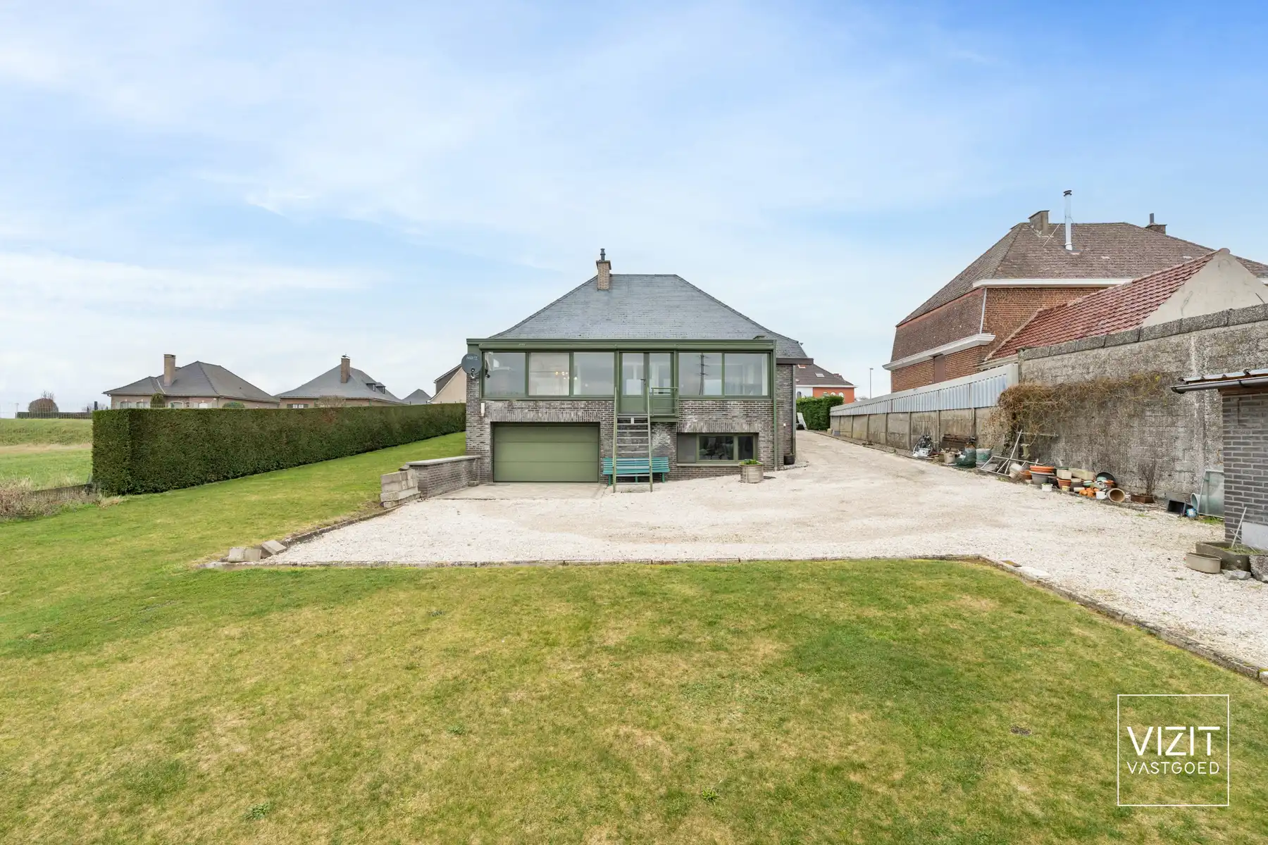 Hoofdfoto van de publicatie: Goed gelegen bungalow op stadsrand Ninove! 
