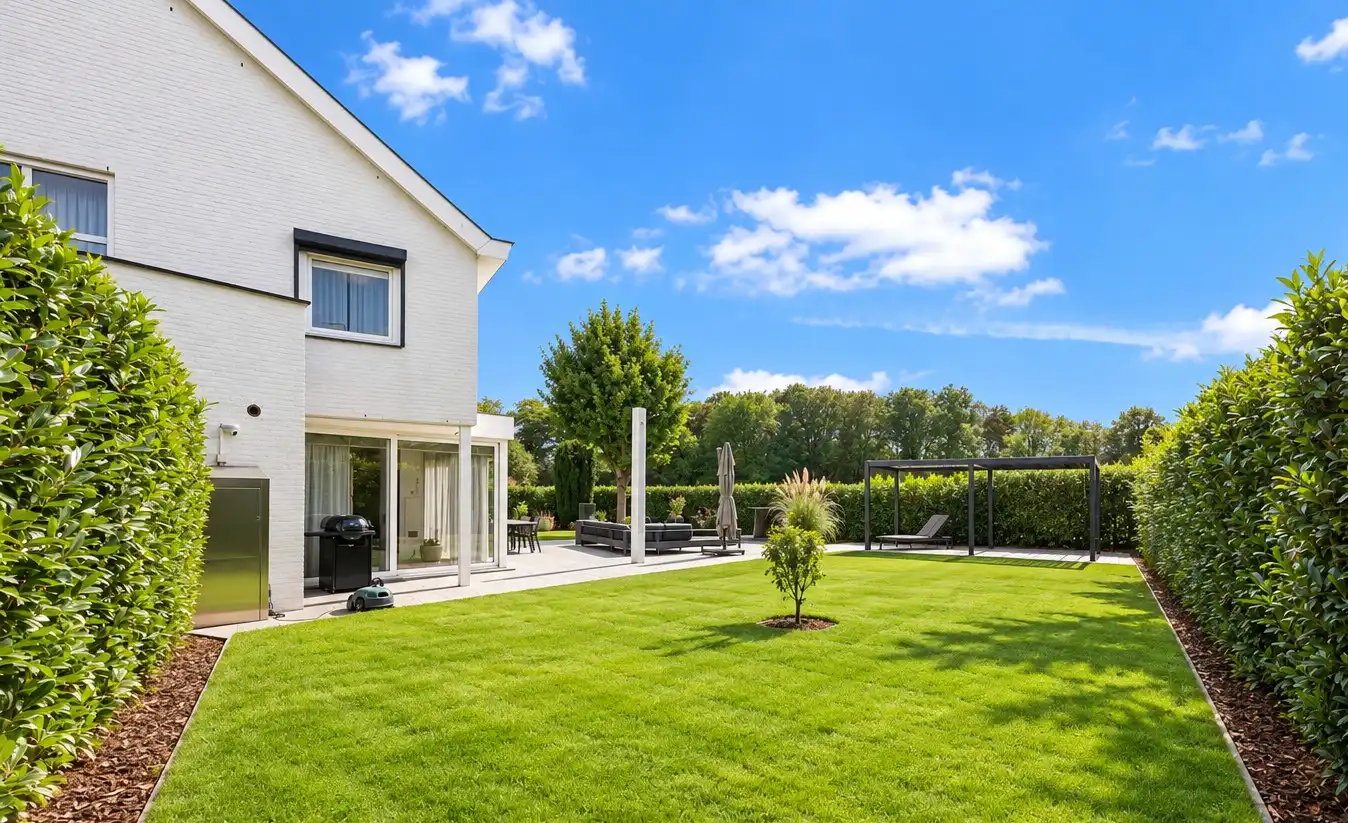 Royale villa van 461 m² met luxe afwerking gelegen in een rustige en geliefde woonomgeving te Neerharen foto 5