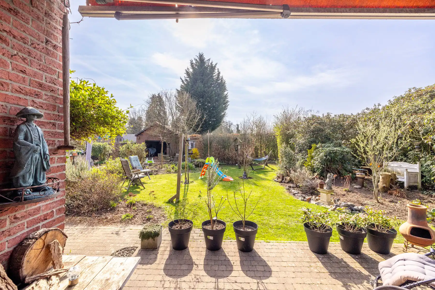 Laagbouwwoning met 2/3slpk, tuin en garage foto 22